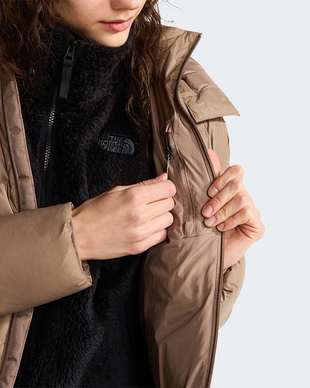 Womens Hydrenalite City Down Hooded Parka TNF alt8