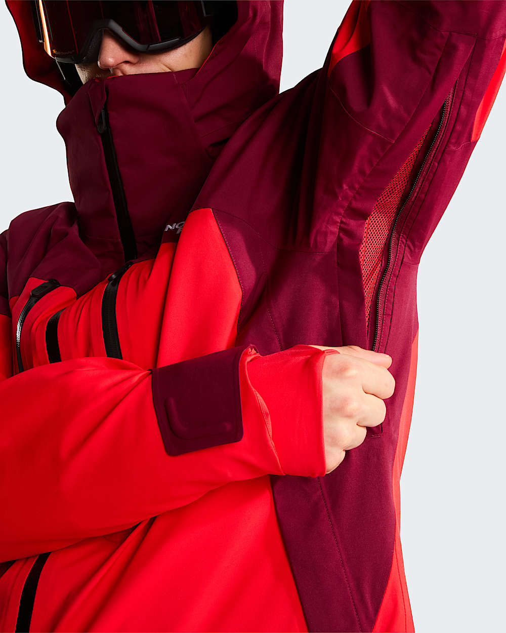 Mens Chakal Jacket TNF ALT10