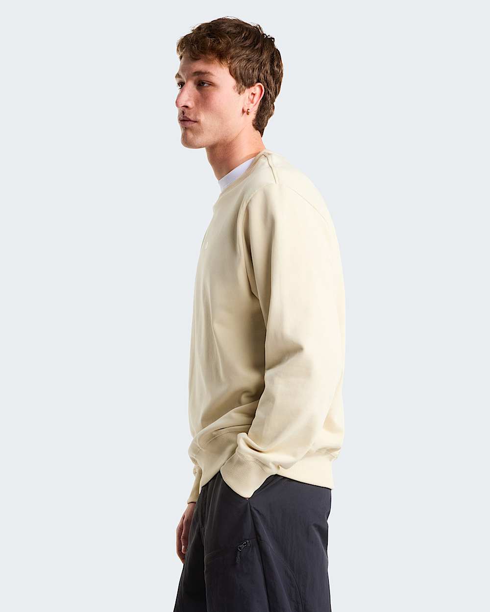 Essential Light relaxt geschnittenes Sweatshirt in Unisex TNF alt6