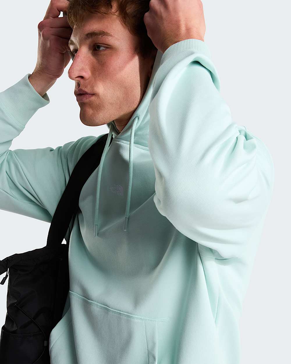 Sweat  capuche dcontract lger Essential unisexe TNF alt10