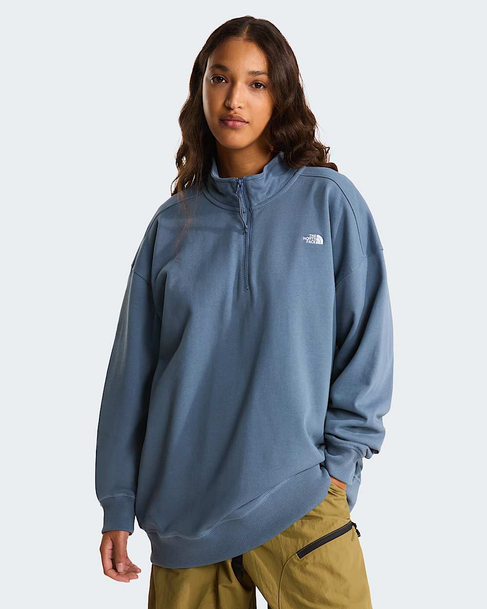 Essential leicht  relaxt geschnittenes Sweatshirt mit 14langem RV in Unisex TNF alt10