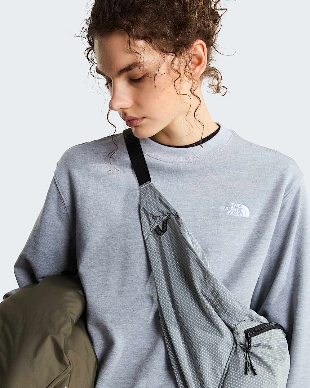 Camisola descontrada TNF Essential Terry Simple Dome para mulher TNF alt5