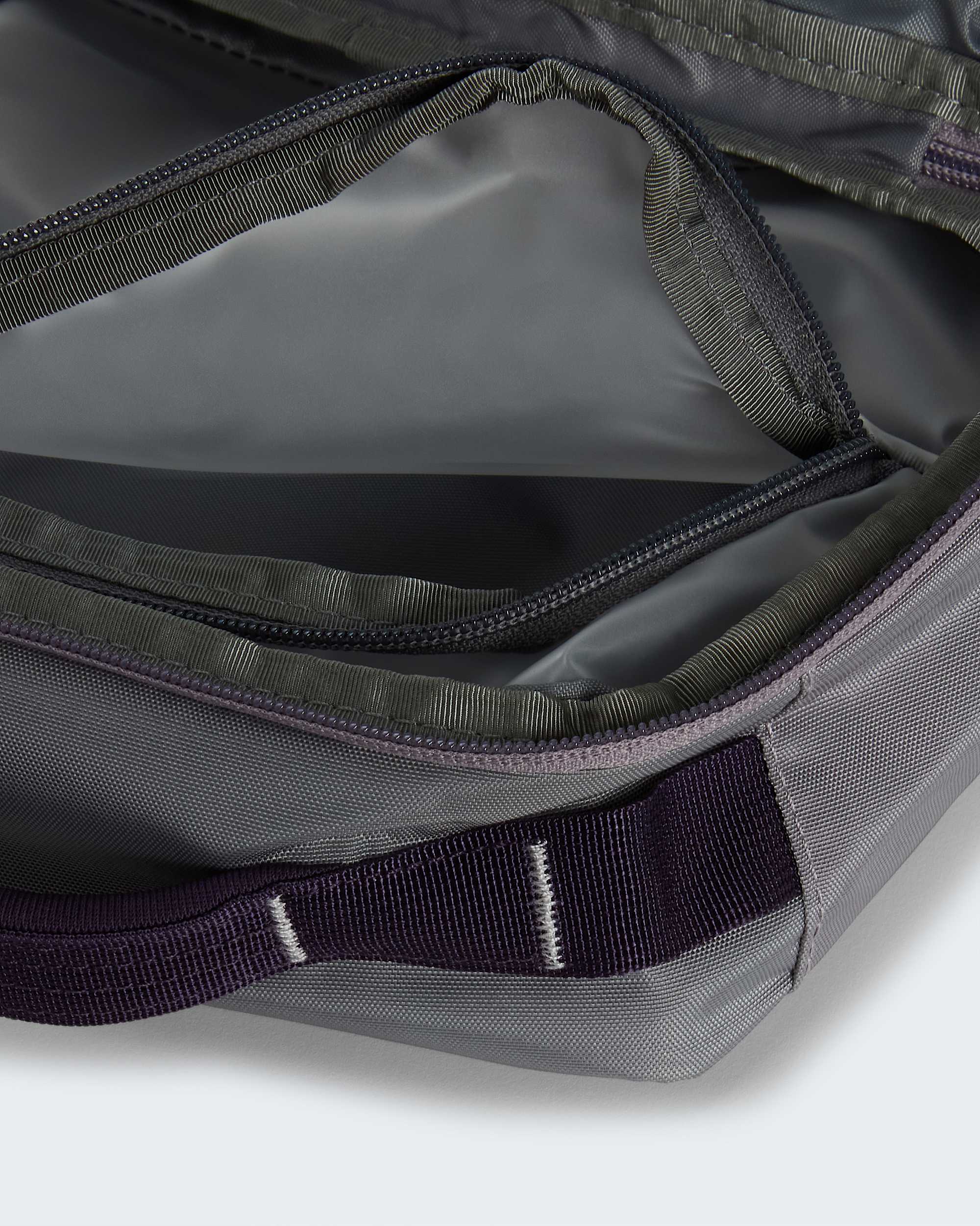 Base Camp Voyager Waschbeutel TNF Transcendent GreyEndless DuskHigh Rise Grey ALT3