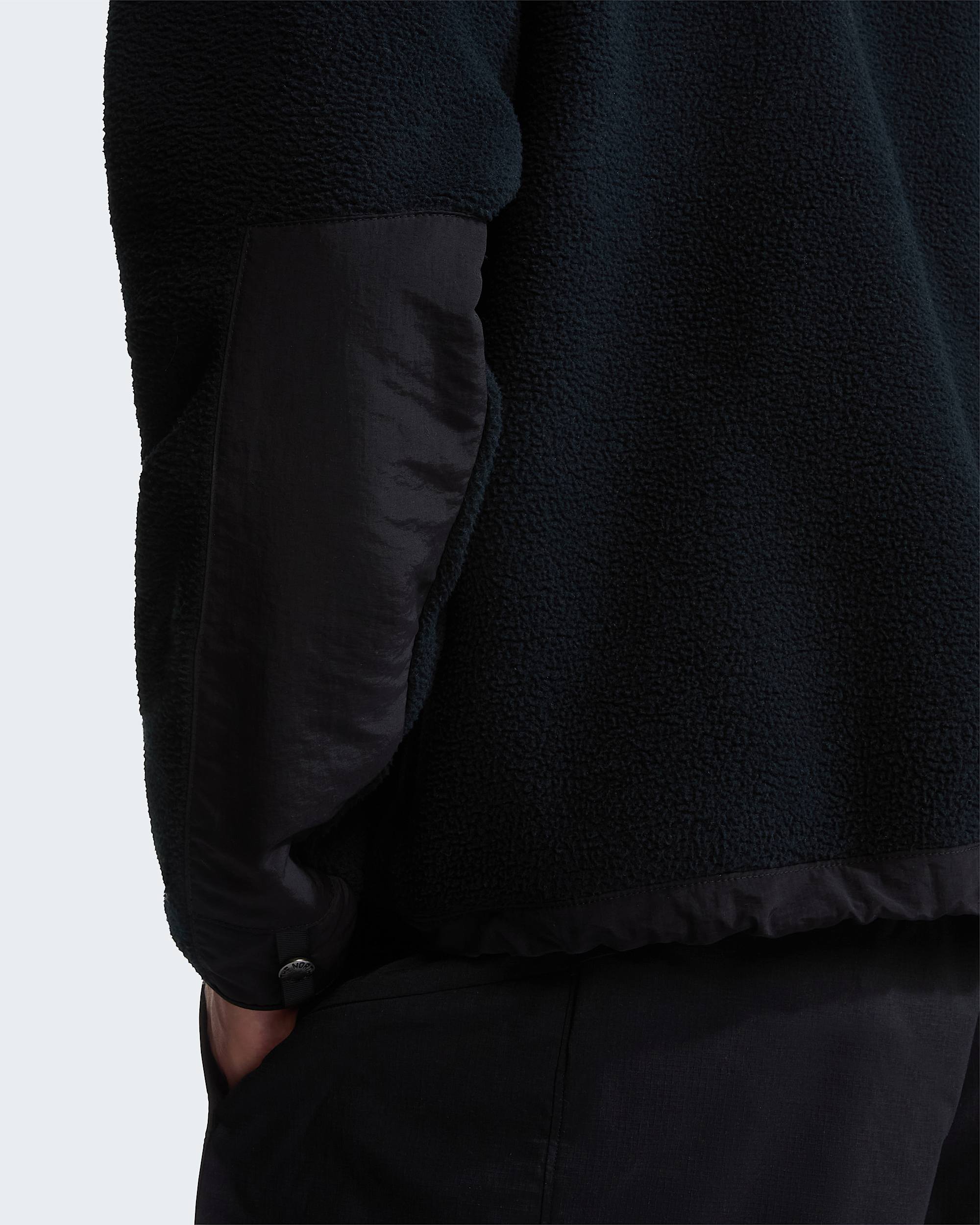 Mens Retro Denali Jacket TNF ALT9
