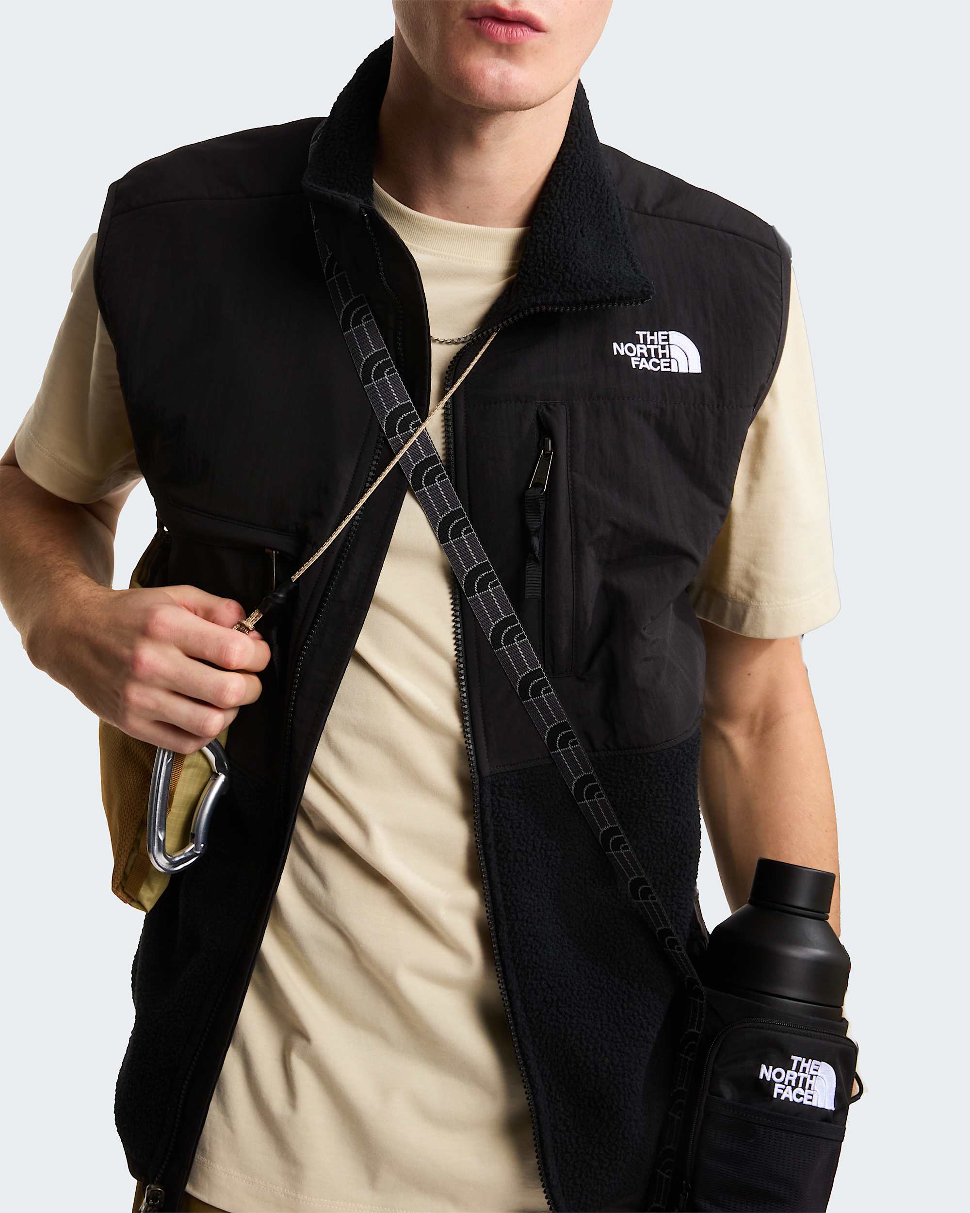 Mens Retro Denali Gilet TNF ALT8