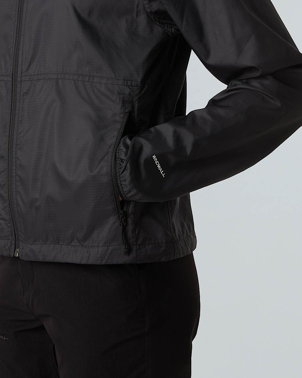 Womens Cyclone Wind Jacket TNF ALT5