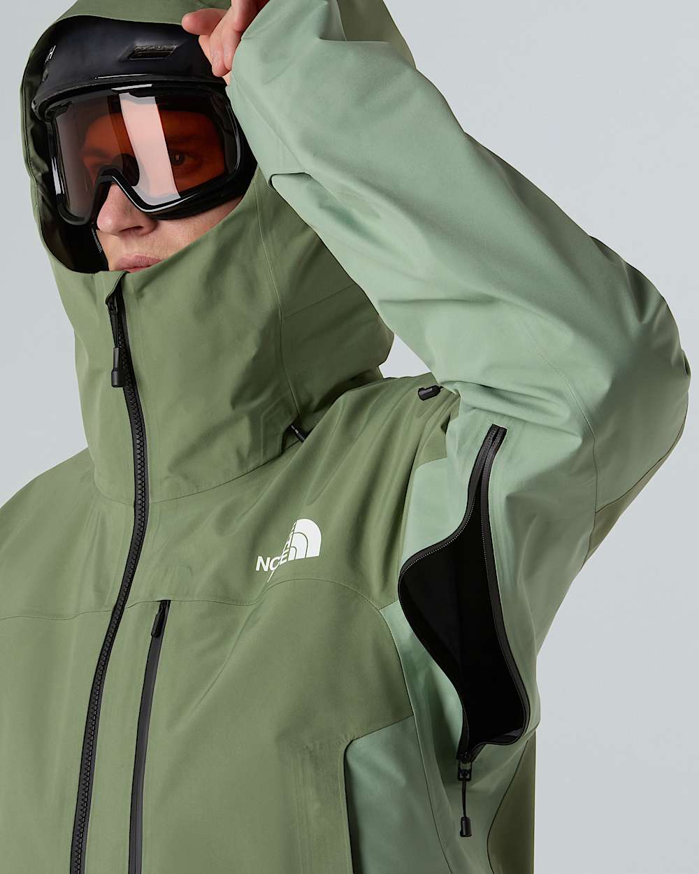Mens Summit Eastwall GORETEX Jacket TNF ALT6