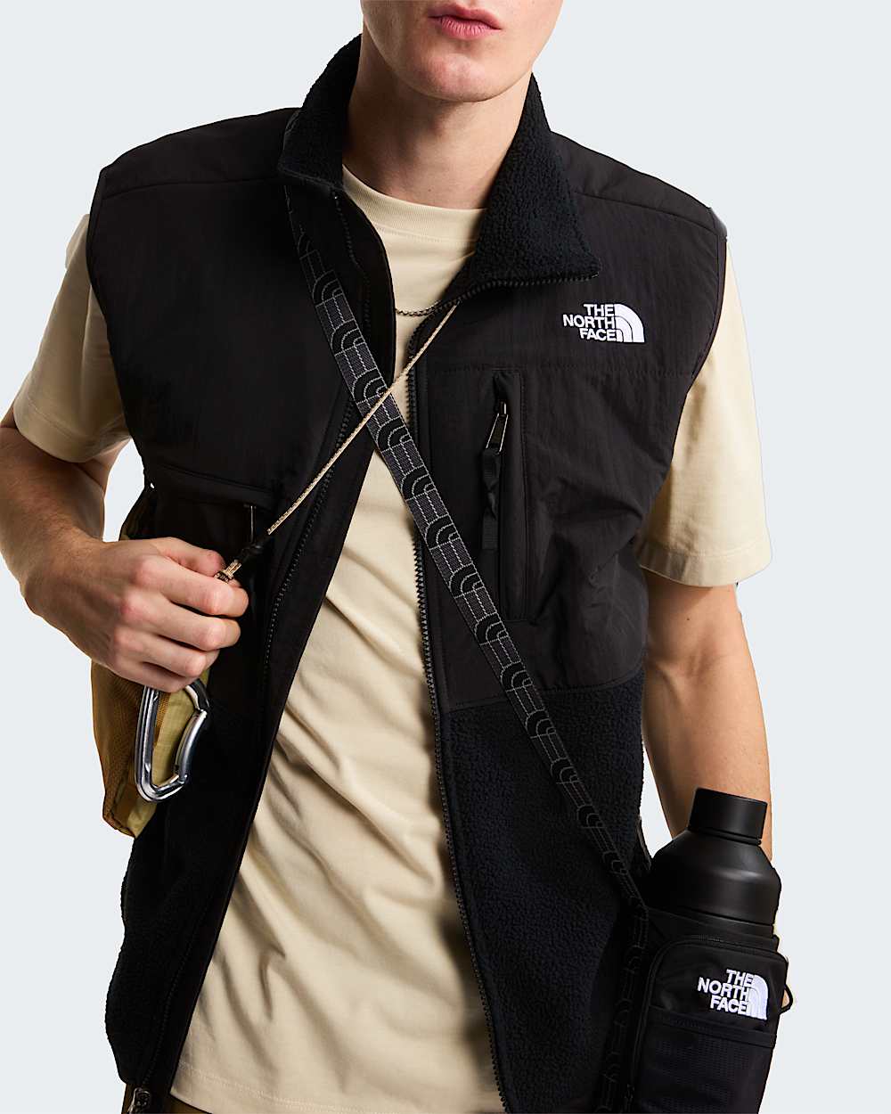 Mens Retro Denali Gilet TNF ALT8