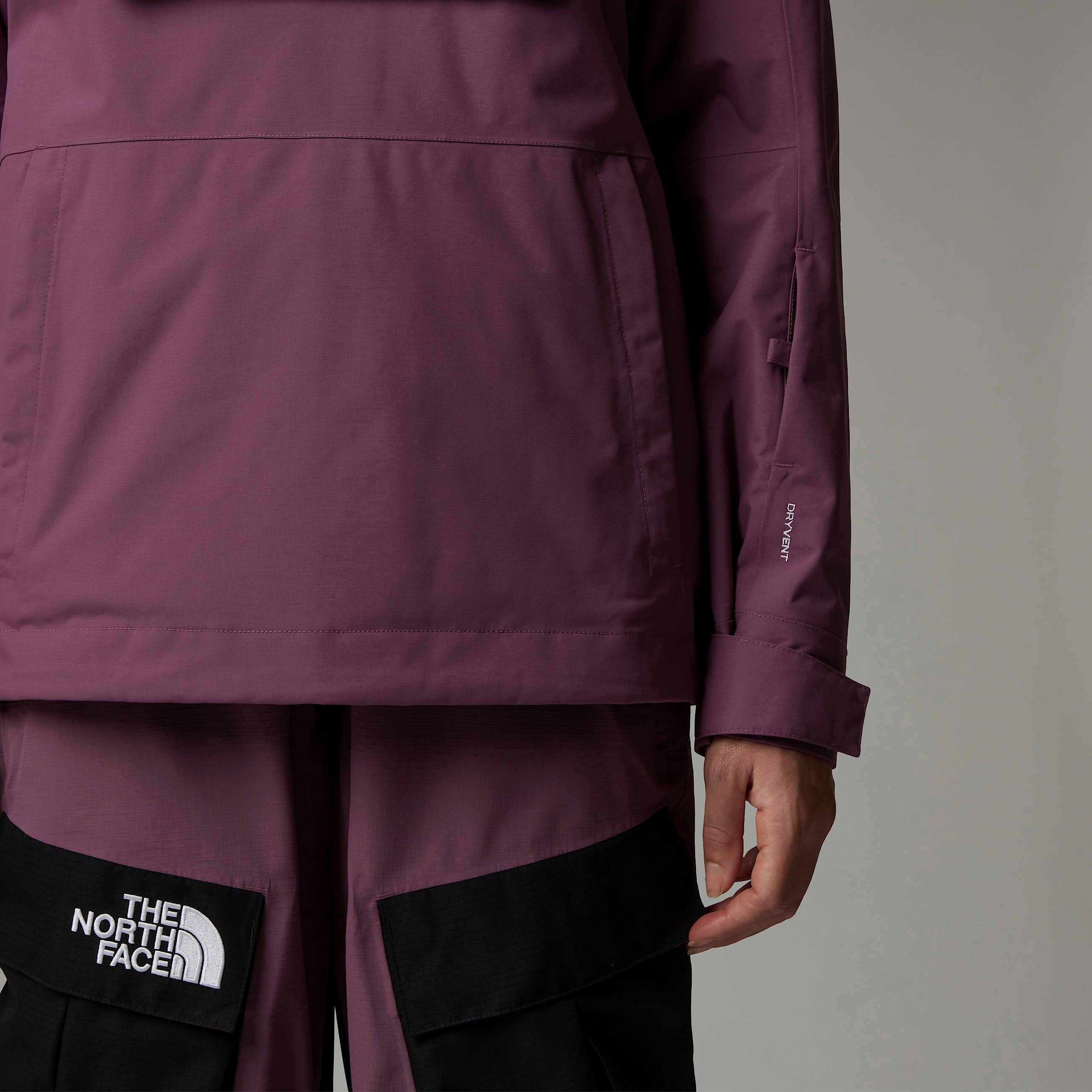 Driftview Anorak W TNF ALT8