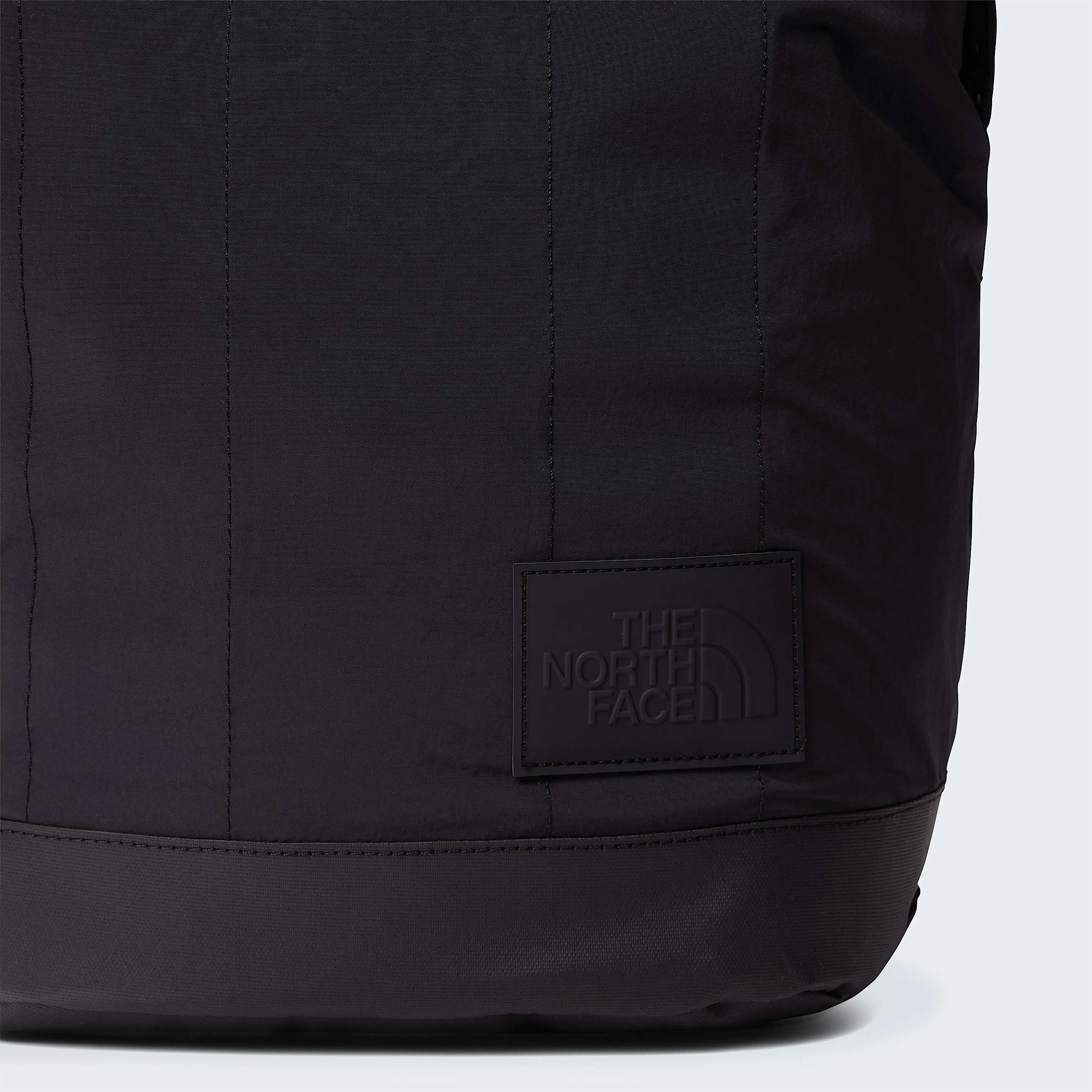 Never Stop Daypack W TNF ALT3