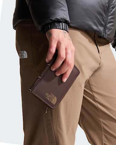 Base Camp Voyager Wallet TNF Dark ChestnutGarnet ALT1