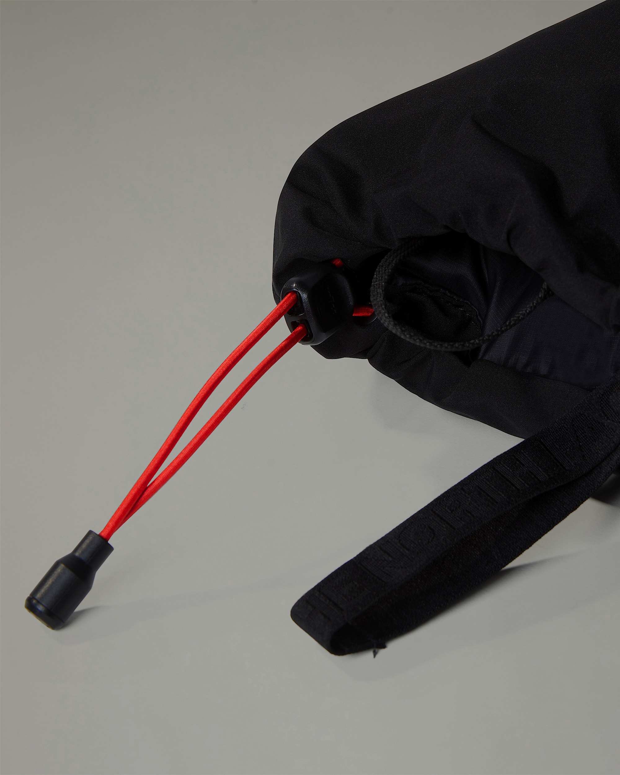 Summit Down GORETEX Mittens TNF ALT4