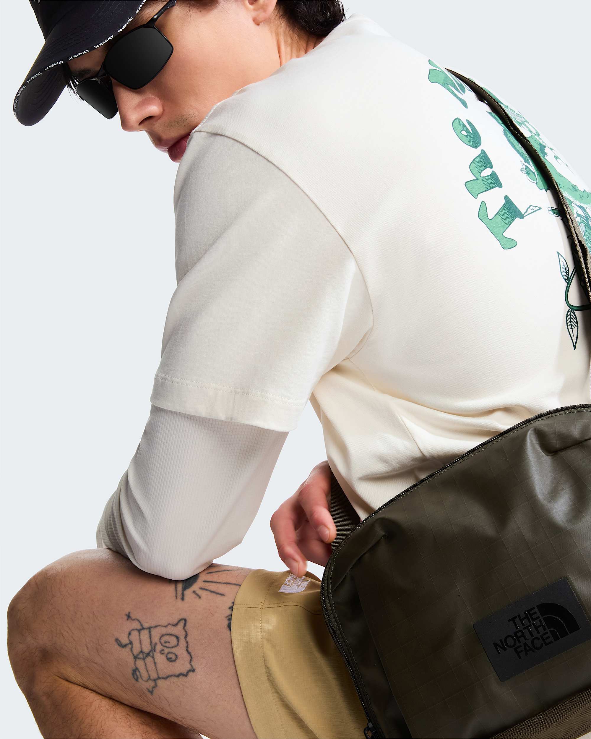 Retro Earth Relaxed Graphic Tshirt voor heren TNF ALT6