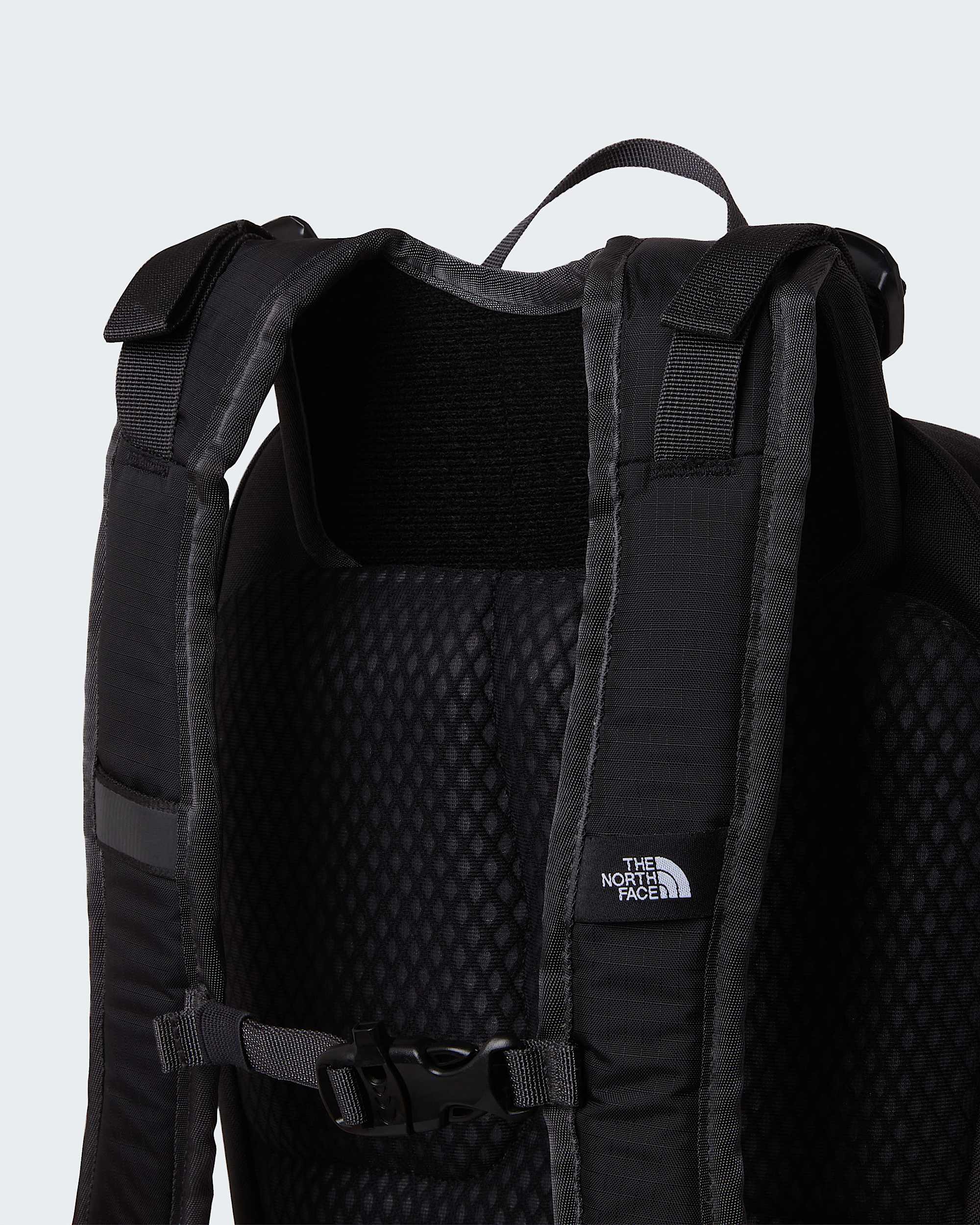 Basin 15Litre Backpack TNF ALT8