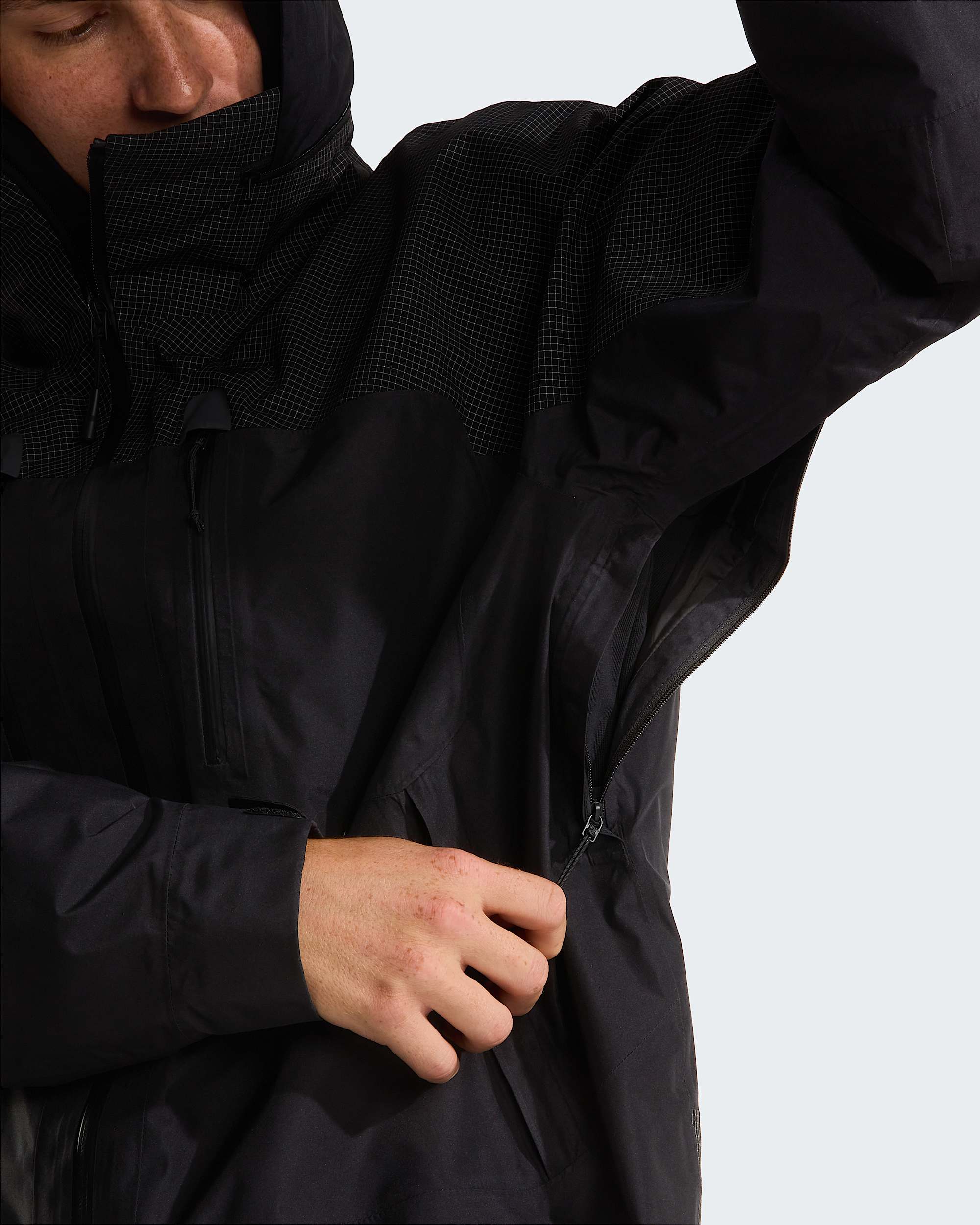 Mens Hike Devils Thumb GORETEX Jacket TNF ALT8