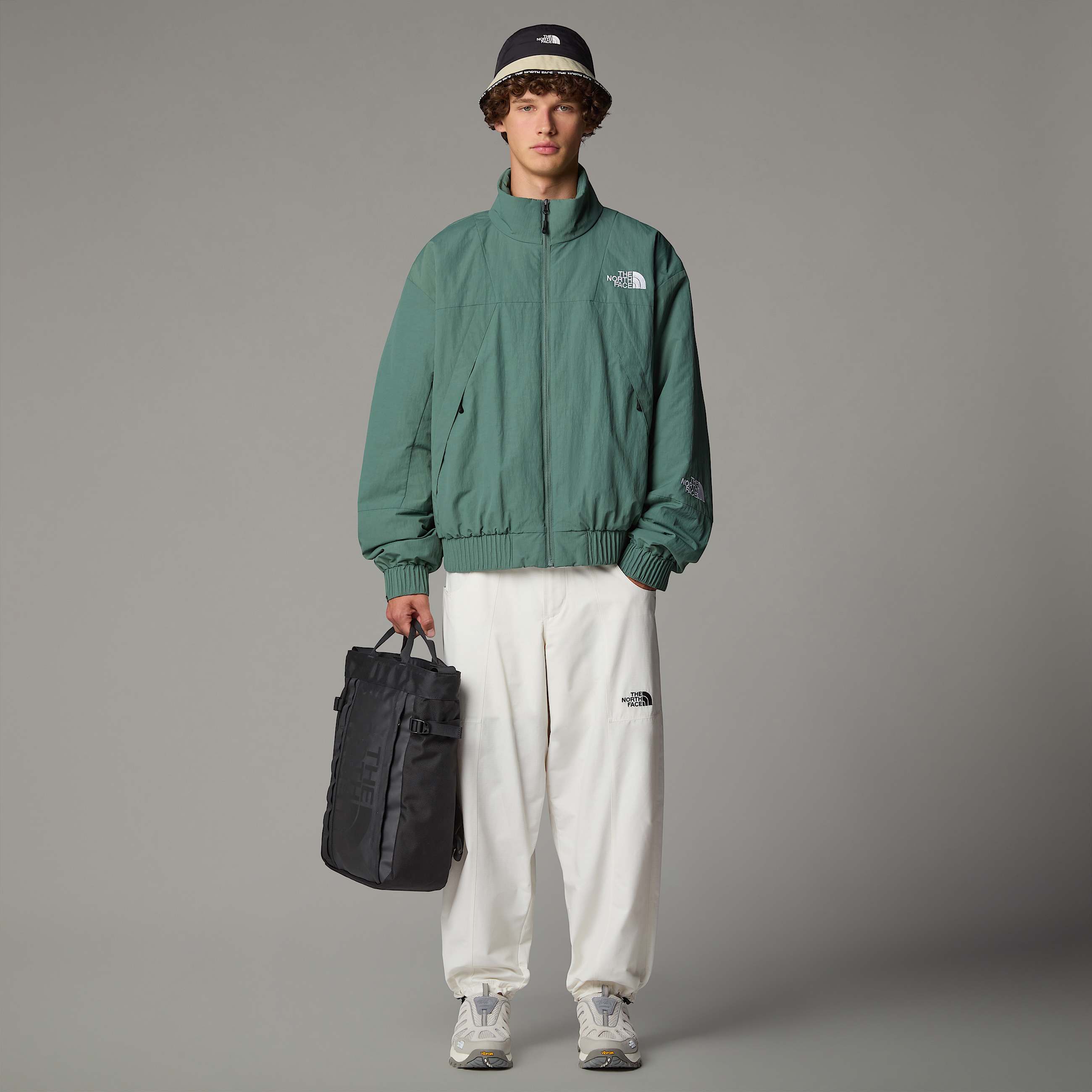 NSE Insulated Bomber Jacket Unisex TNF ALT9