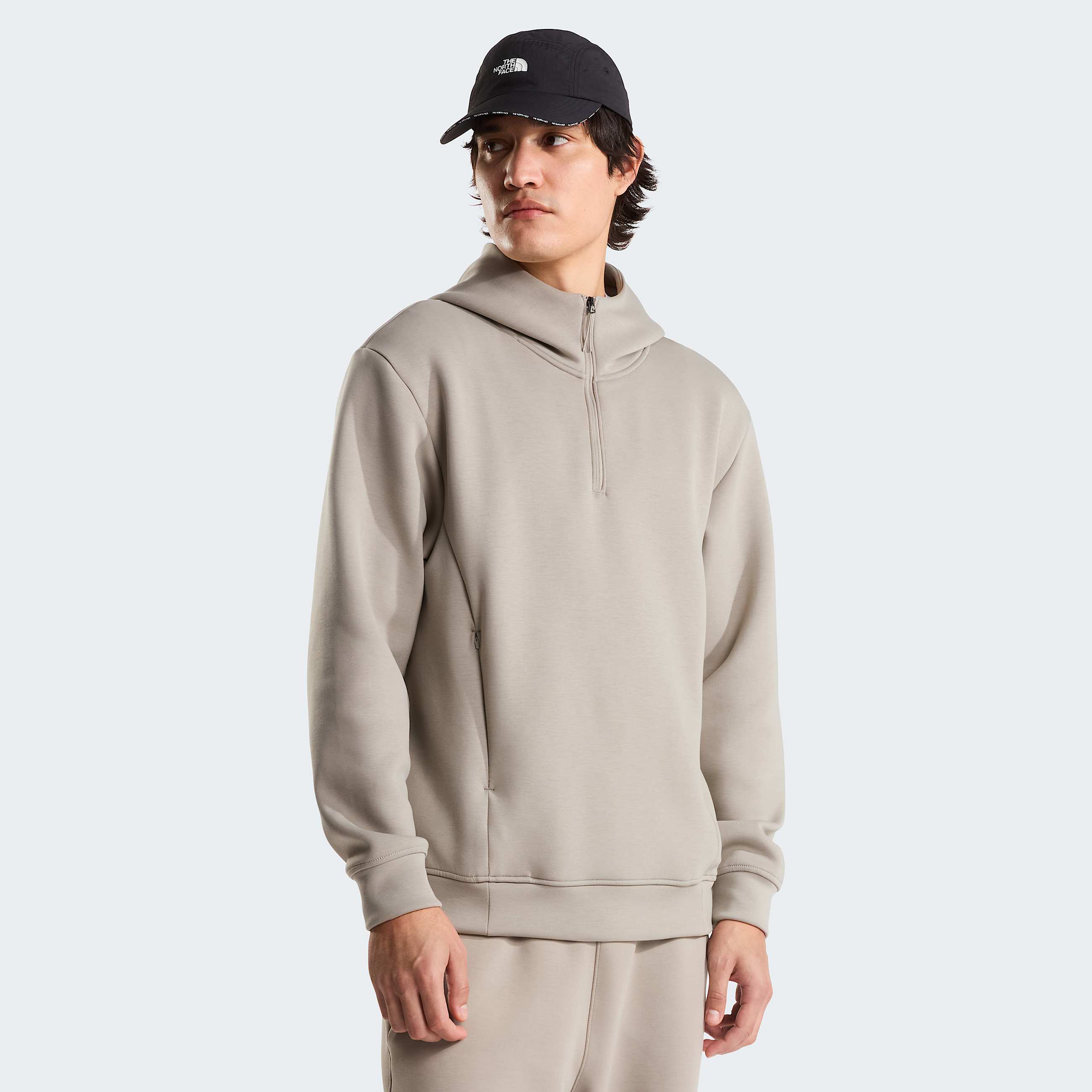 Dynamic Hoodie M TNF HERO
