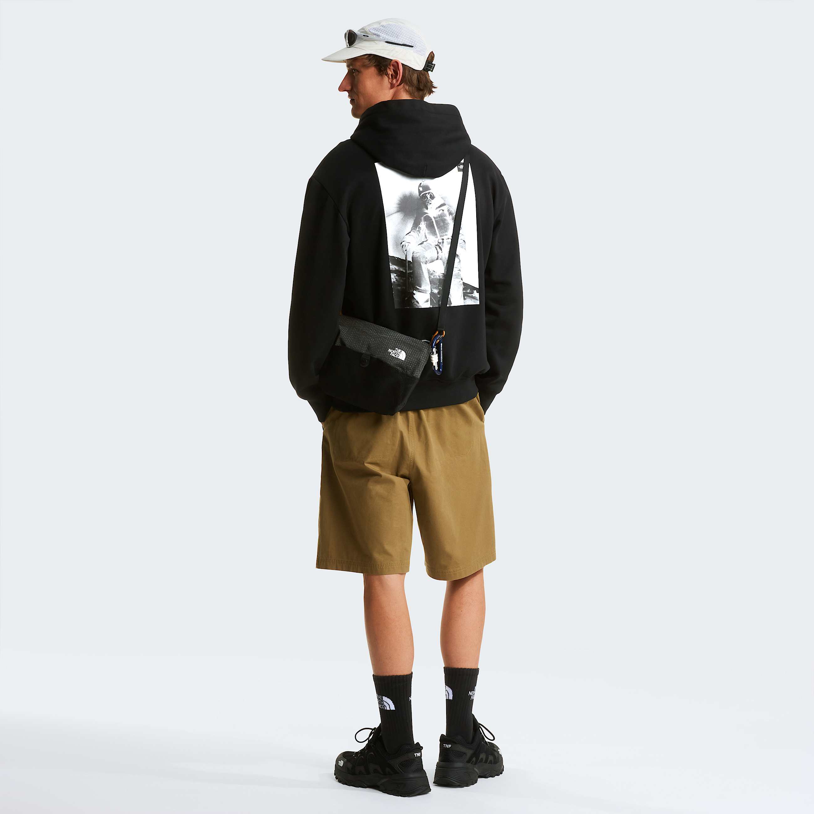 Expedition Photo Relaxed Graphic Hoodie Unisex TNF ALT3