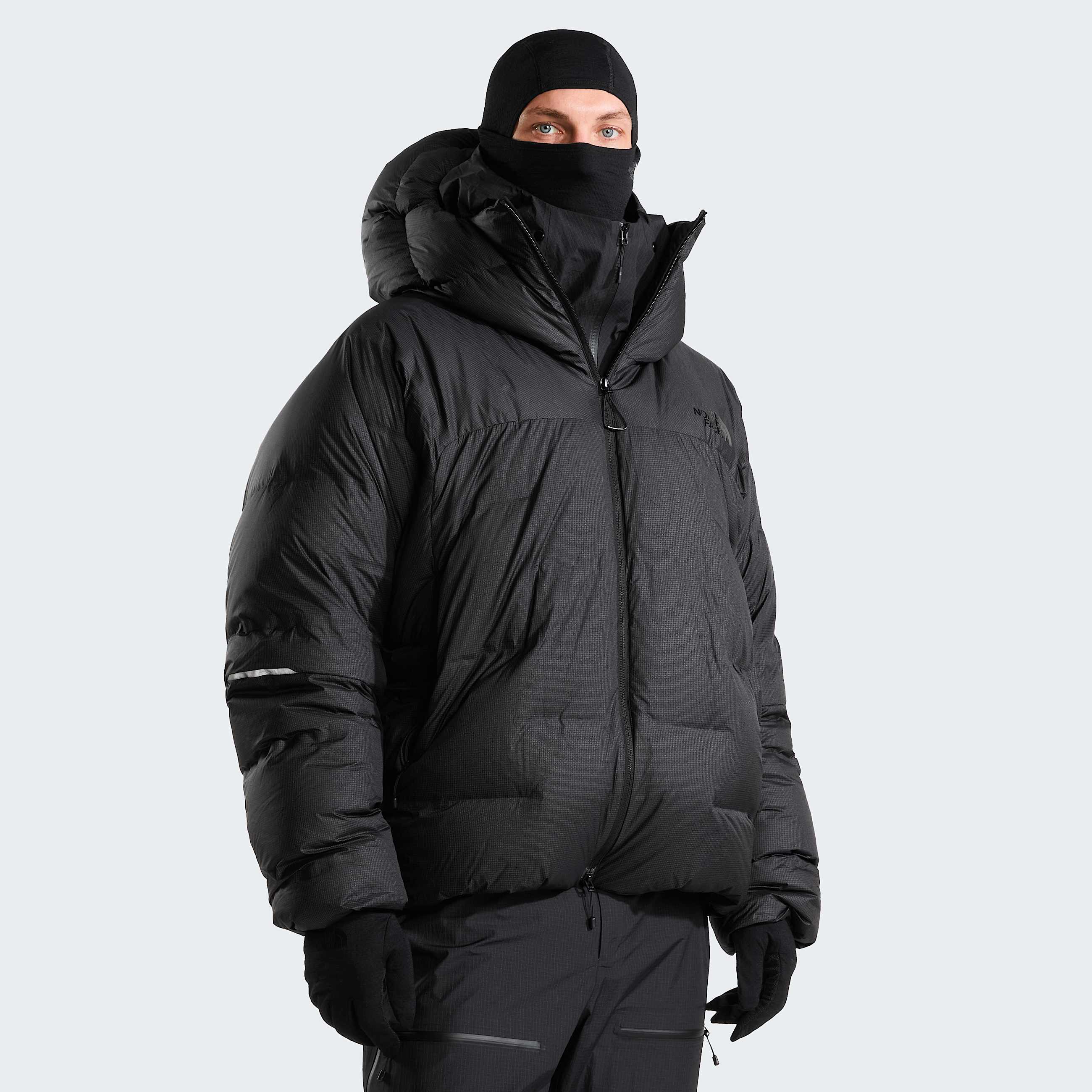 Summit Cloud Down AMK Parka Unisex TNF ALT2
