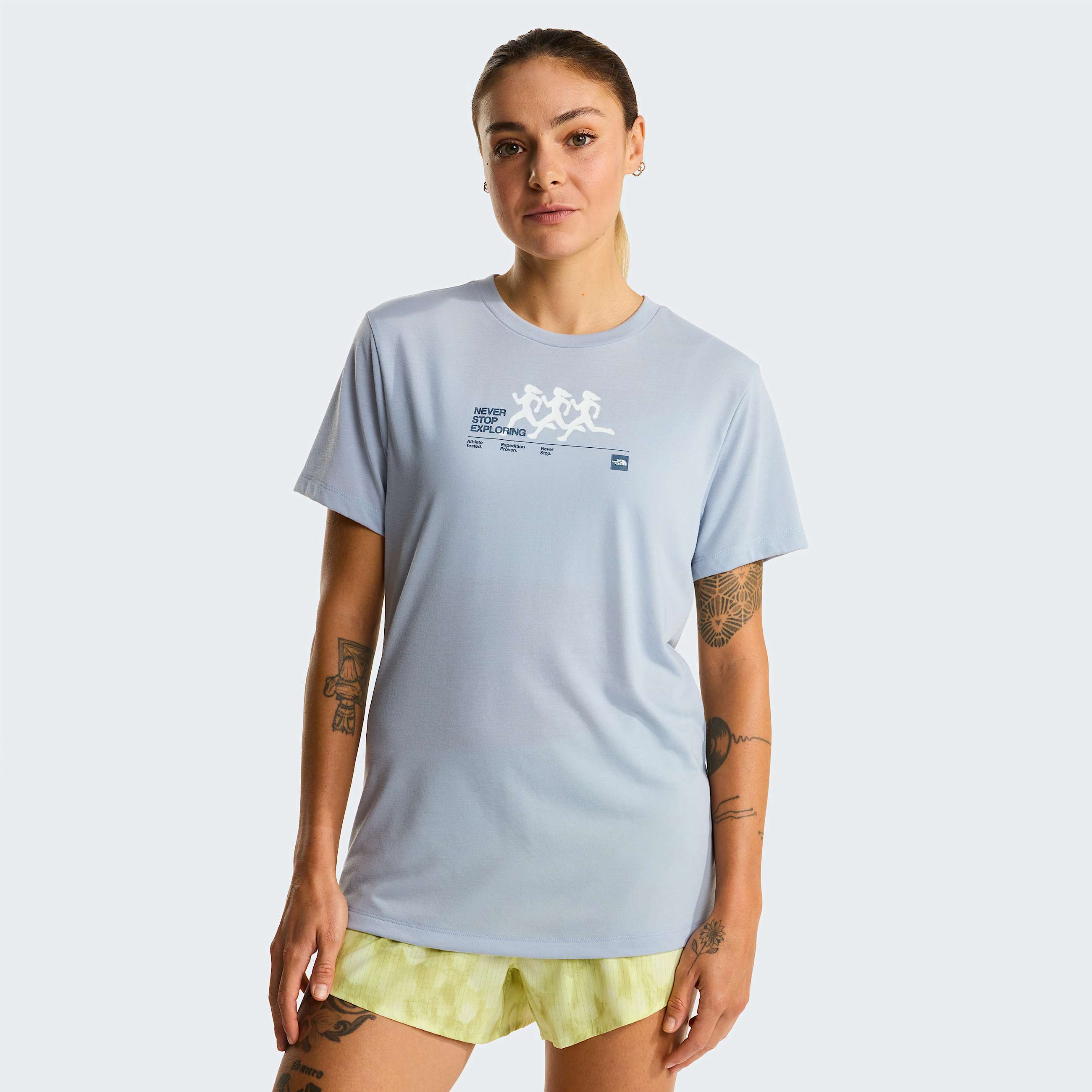 Bitmap Silhouette Graphic TShirt W TNF HERO