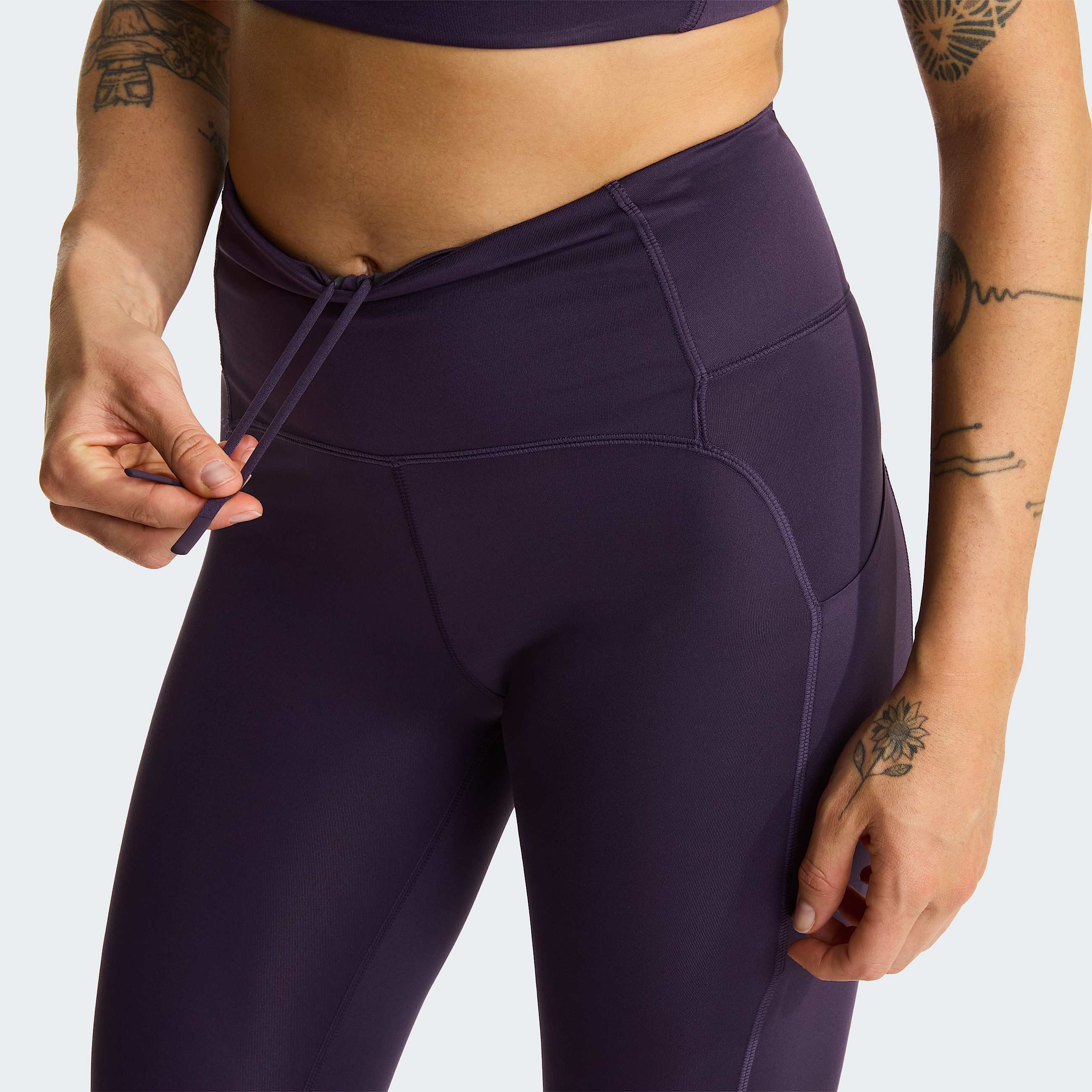 Refina TwoPocket Leggings  27 W TNF ALT4