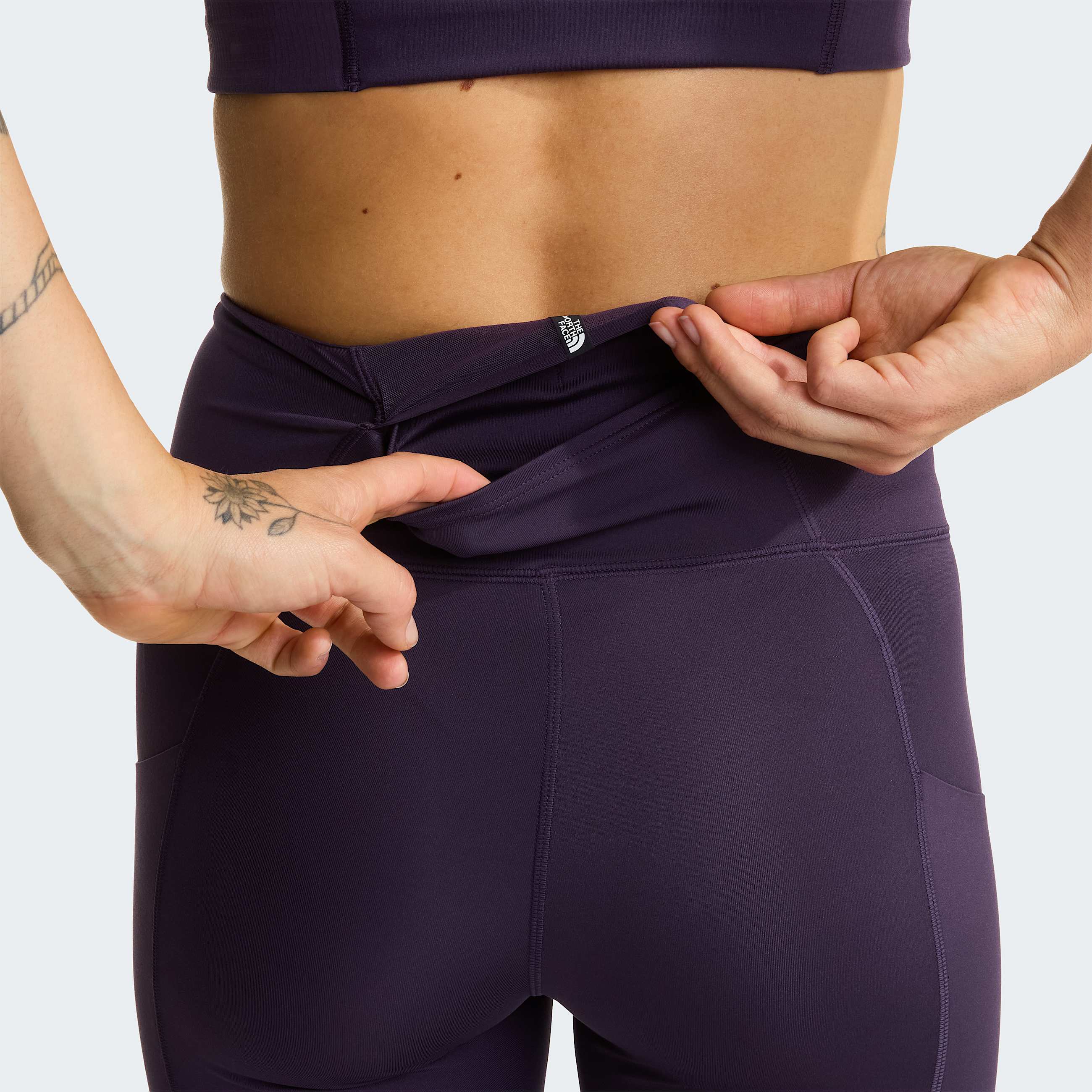 Refina TwoPocket Leggings  27 W TNF ALT7