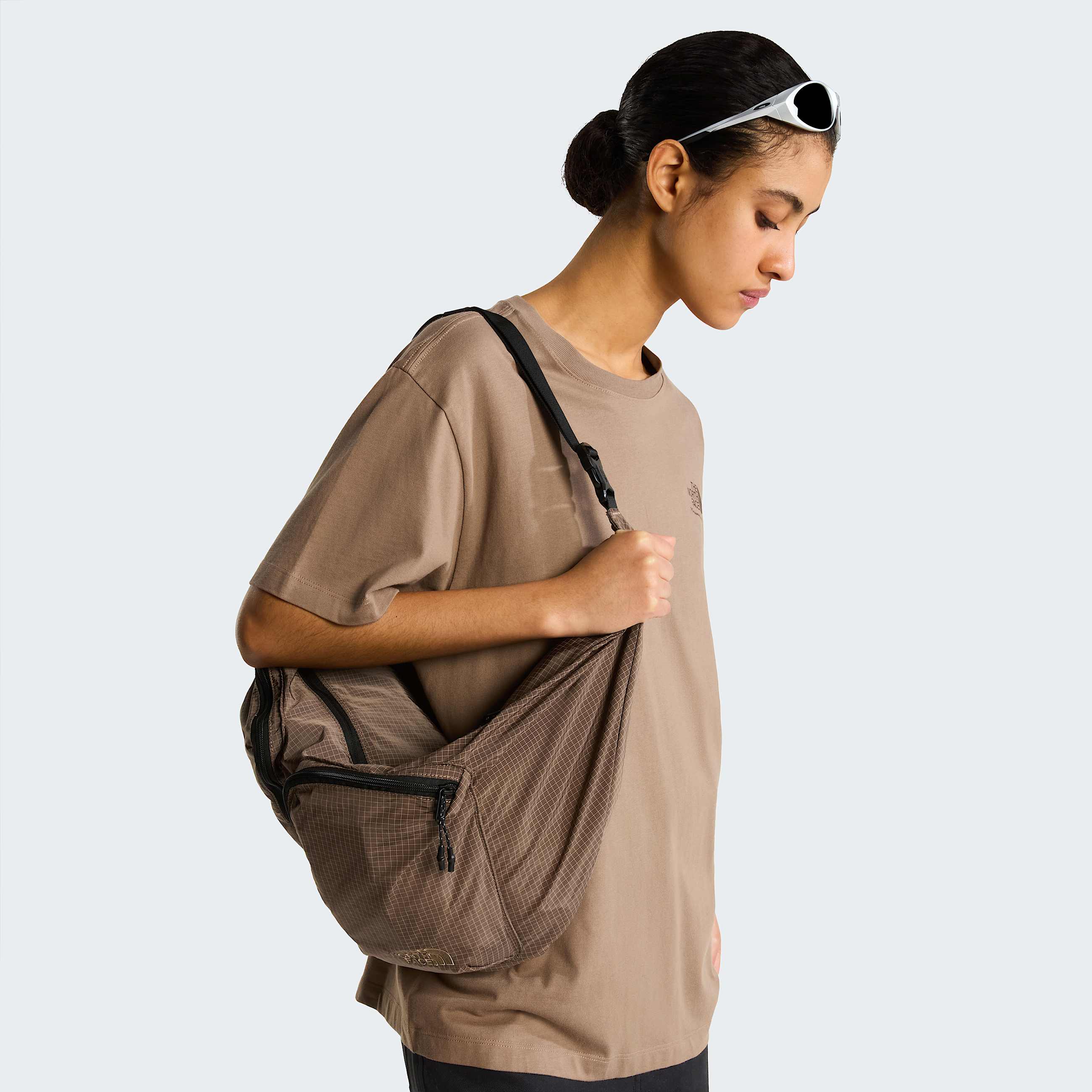 Tshirt OG Store Relaxed con grafica da donna TNF ALT18