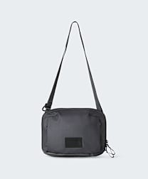 Mochila cruzada Base Camp Voyager Pro