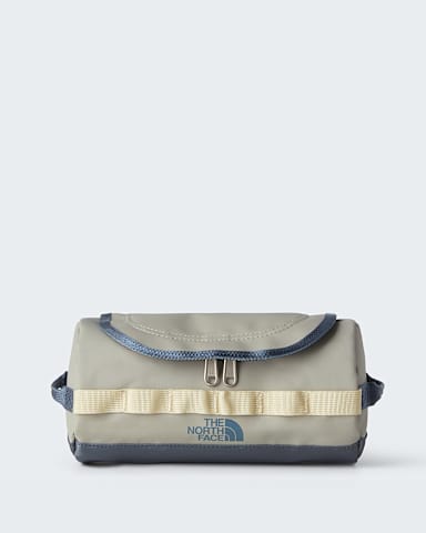Base Camp Travel Washbag Small TNF Stone SlabGranite GreyDesert Stone HERO