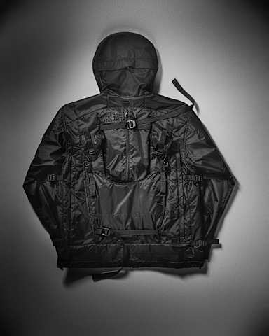 TNF X eYe Junya Watanabe Man Tech Vest Mountain Jacket TNF TNF Black alt1