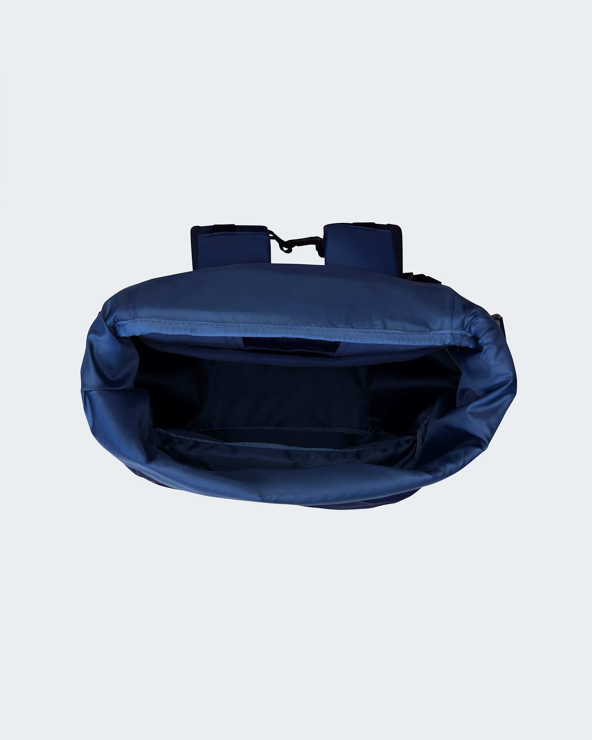 Base Camp Voyager Rolltop Bag TNF ALT4