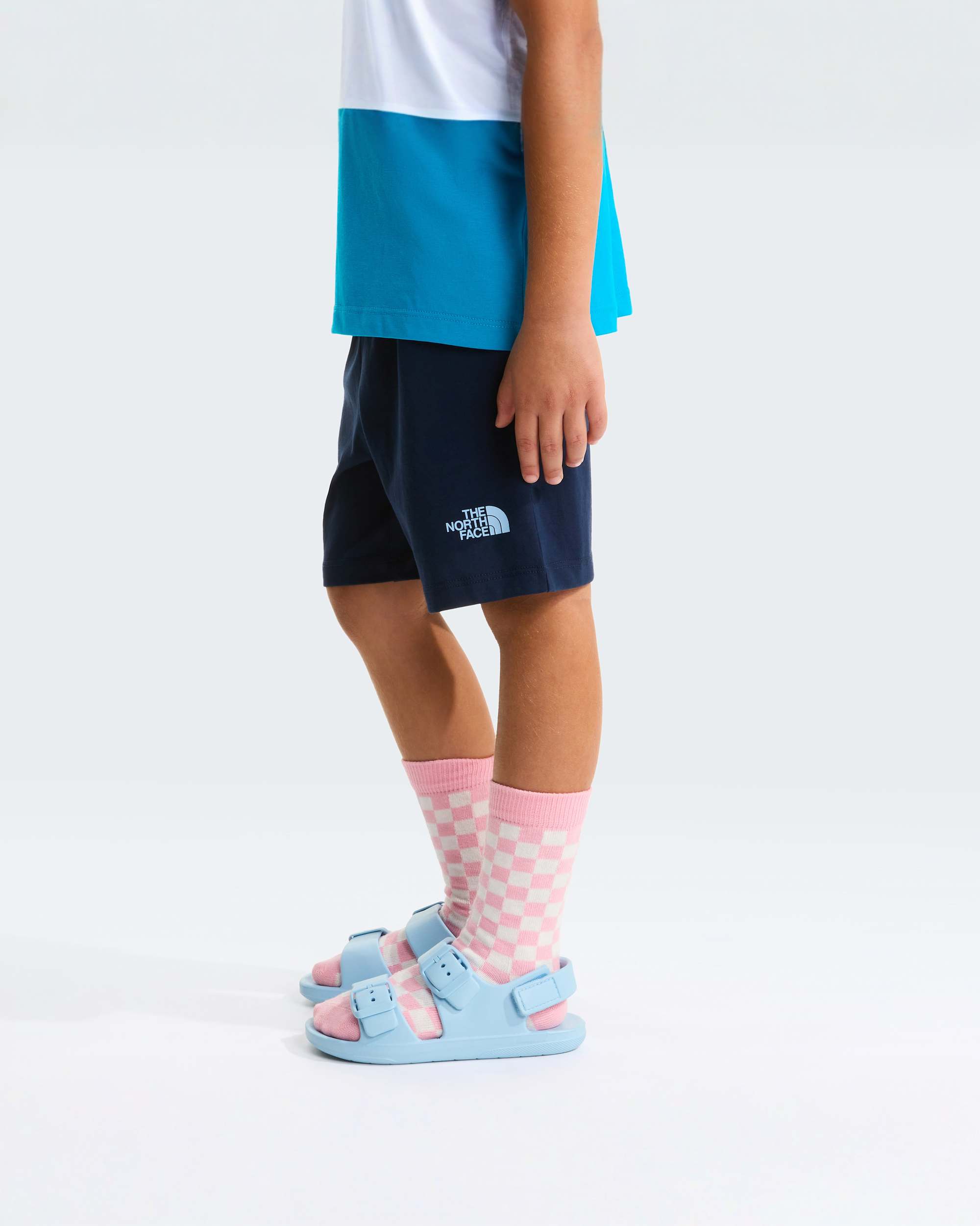 Set NSE Box Play Regular con pantaloncini da bambini TNF alt21