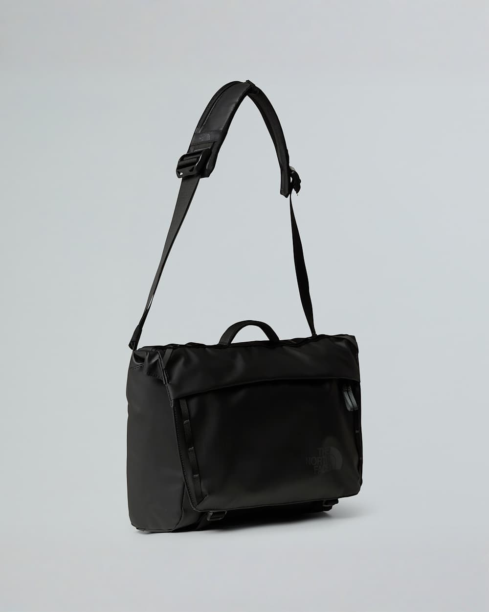 Base Camp Voyager Messenger Bag  TNF HERO