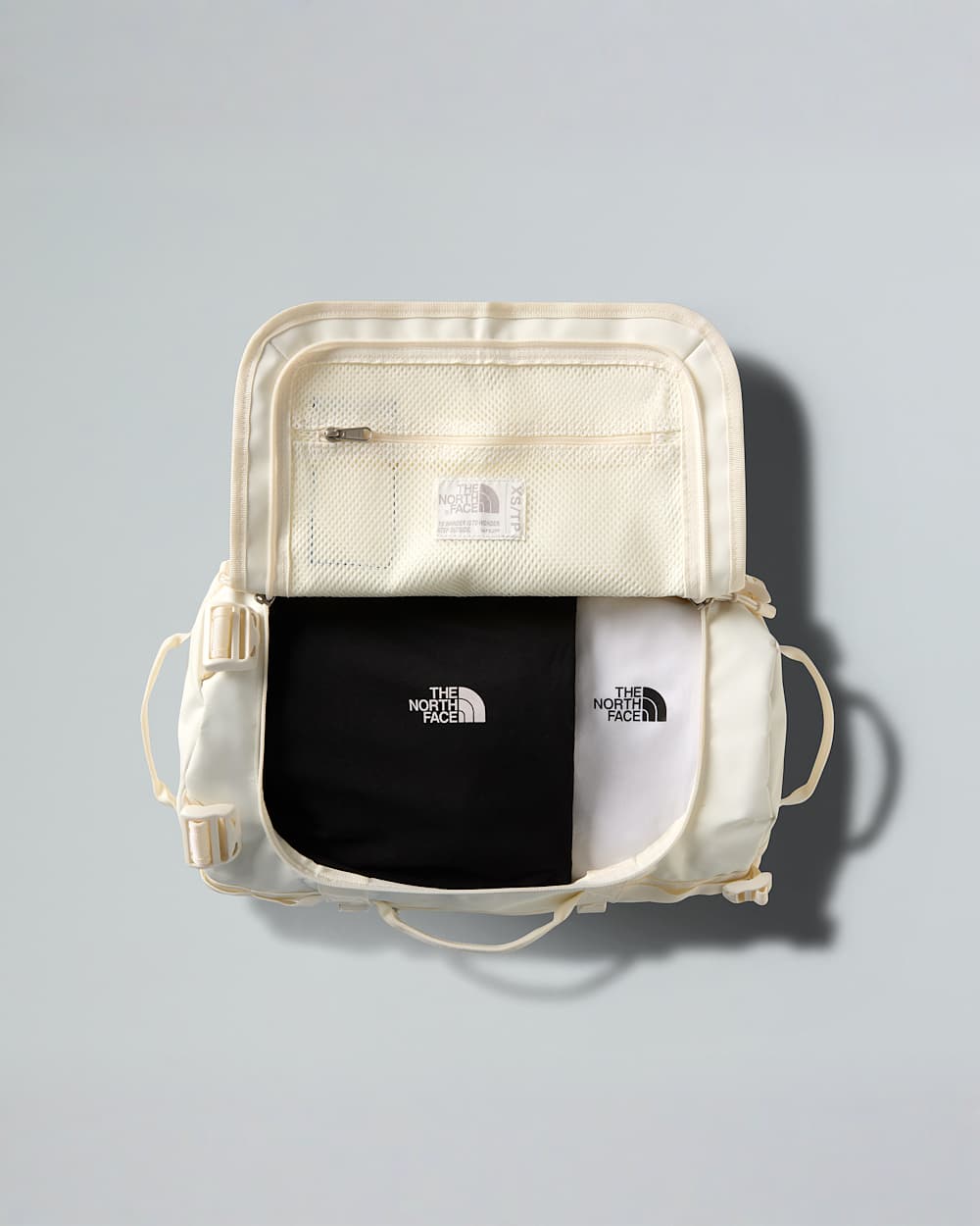 Sac duffel Base Camp 31L  XS TNF White DuneTNF White ALT2