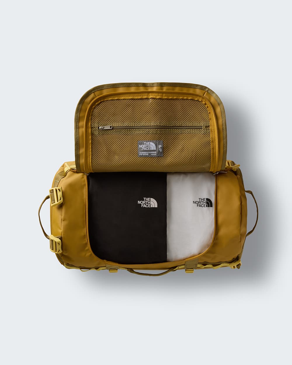 Base Camp Duffel S  50L TNF Golden TanCedarHoneyed Sand ALT2