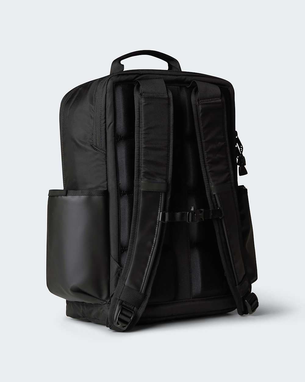 Base Camp Daypack TNF ALT2