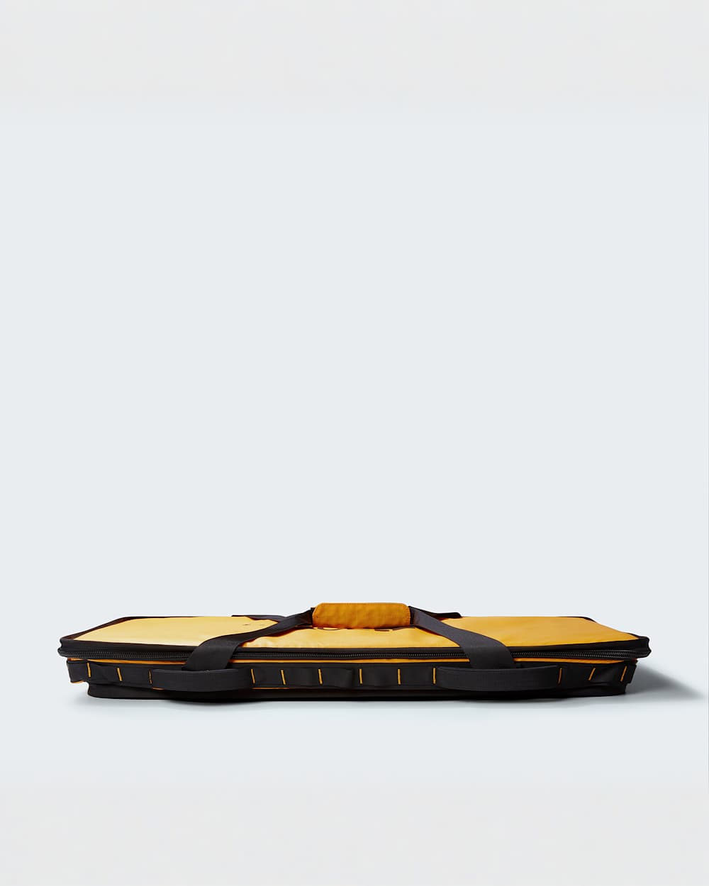 Taka na vbavu Base Camp  velk TNF Summit GoldTNF BlackNPF ALT7