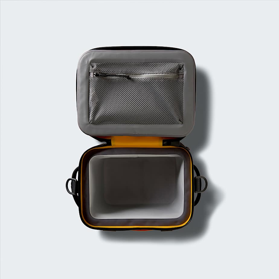 Base Camp Cooler  15L TNF ALT2