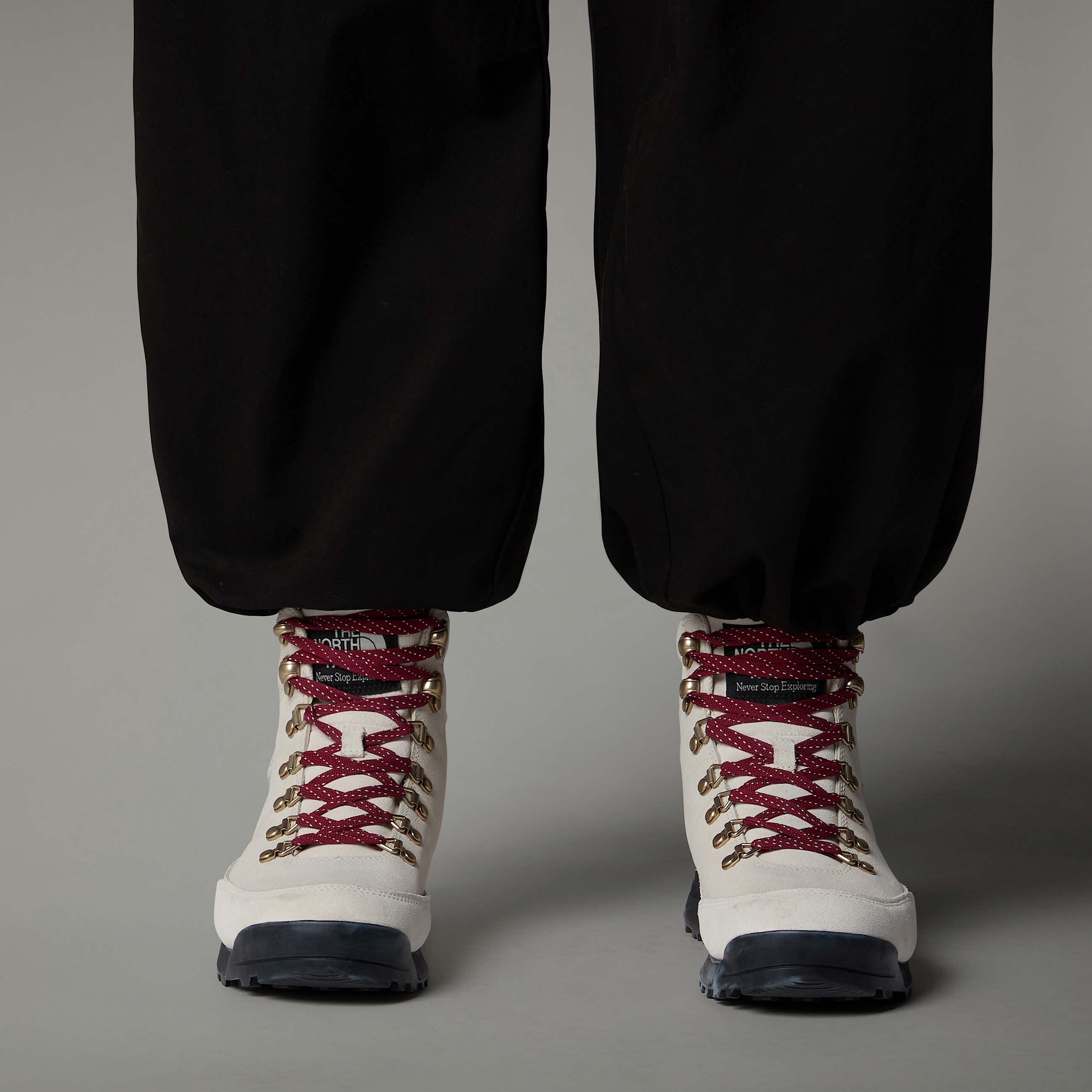 Womens BackToBerkeley IV Leather Lifestyle Boots TNF White DuneTNF Black ALT3