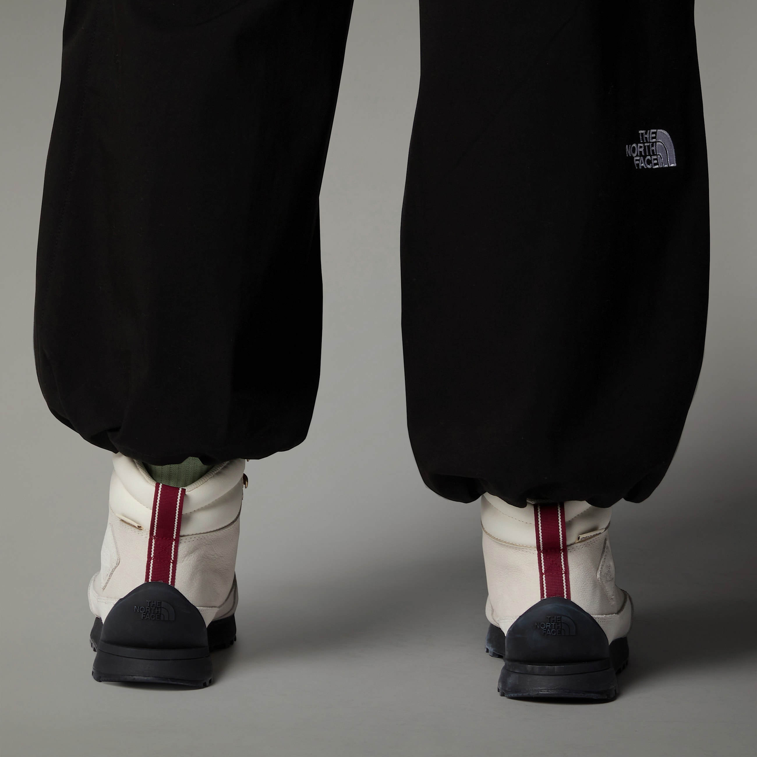 Womens BackToBerkeley IV Leather Lifestyle Boots TNF White DuneTNF Black ALT4