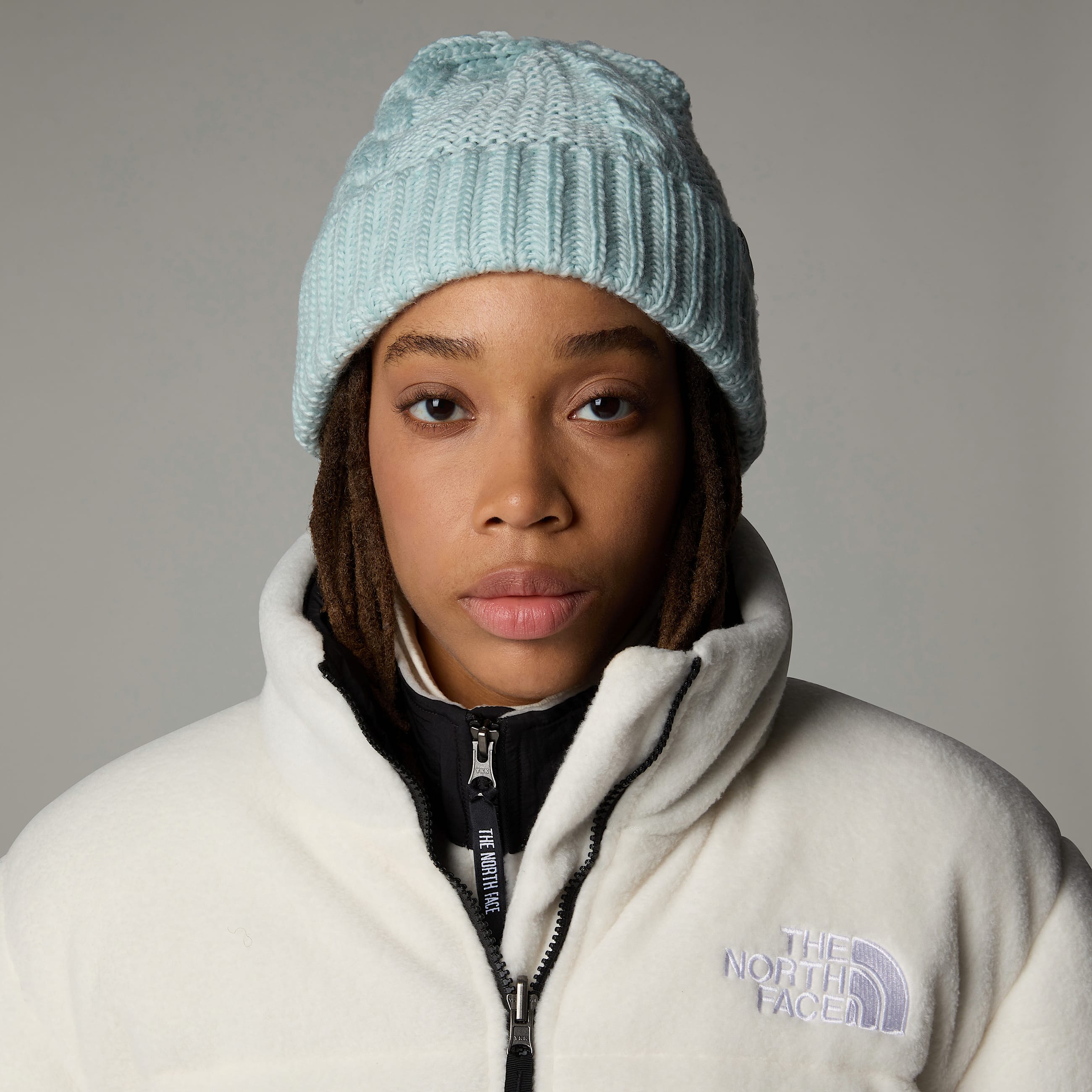 OhMega Beanie W TNF ALT1