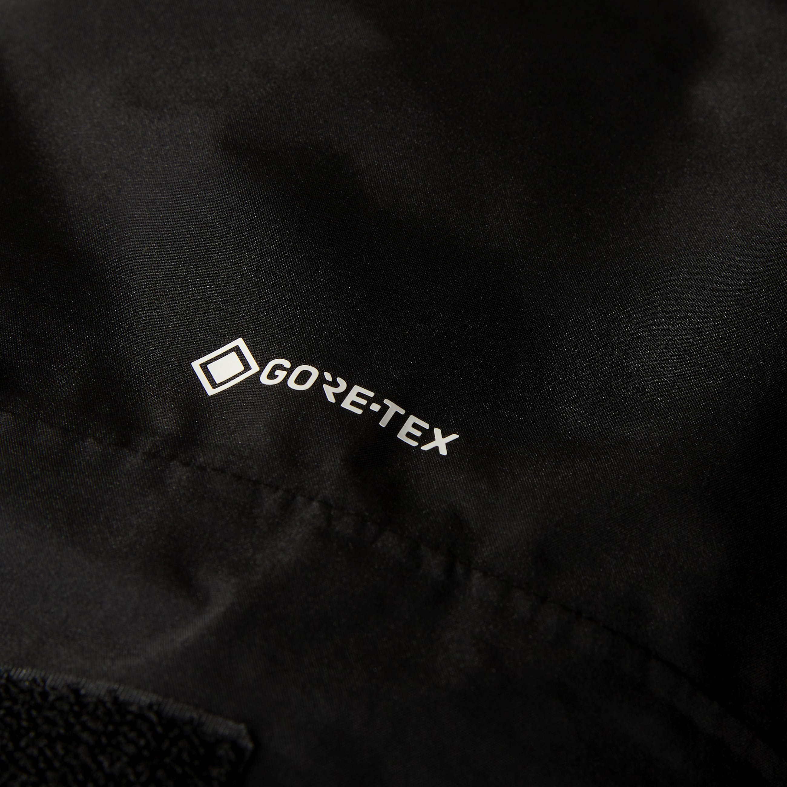 Mens Dawnstrike GORETEX Insulated Jacket TNF Clay GreyTNF Black ALT17