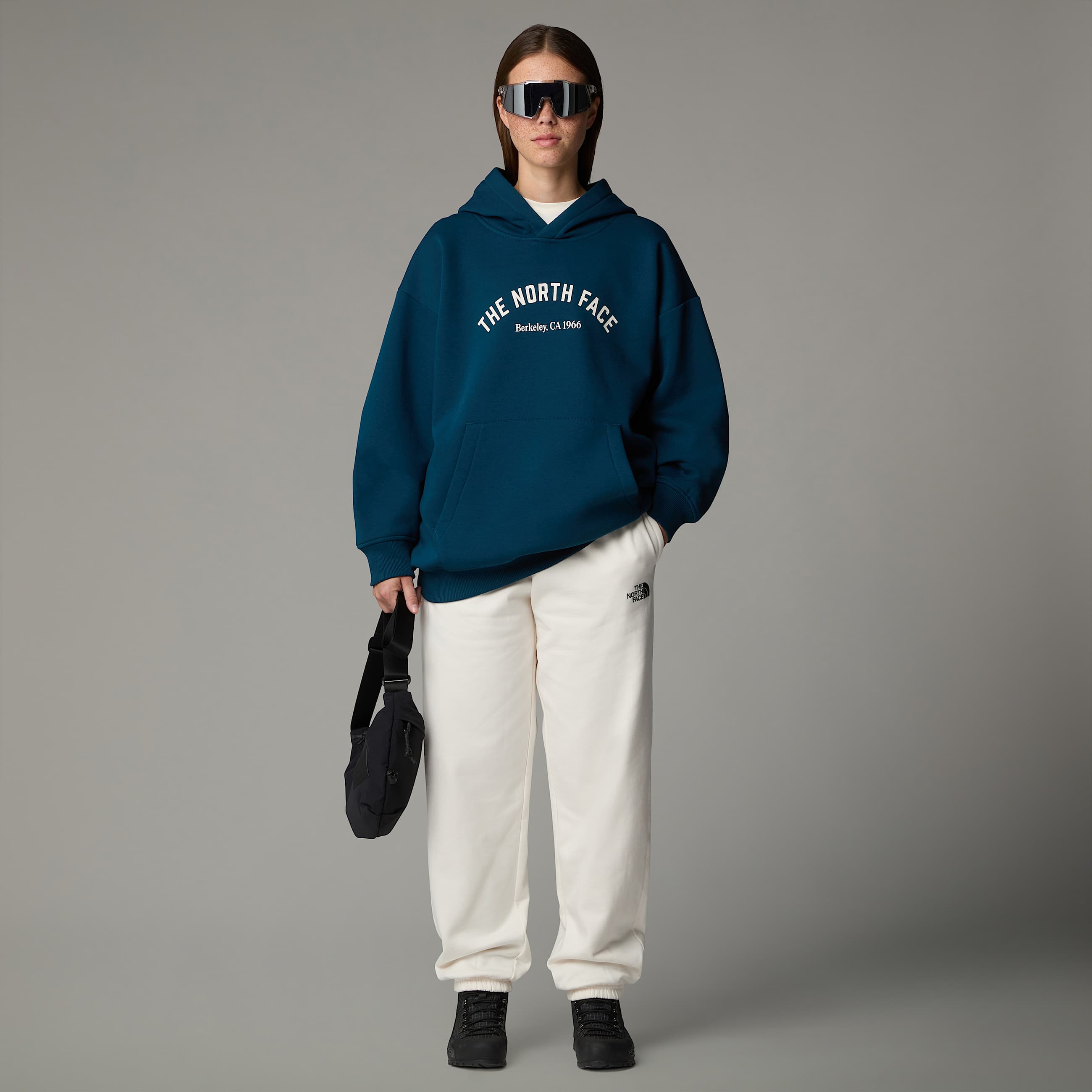 Varsity Graphic Hoodie W TNF ALT1