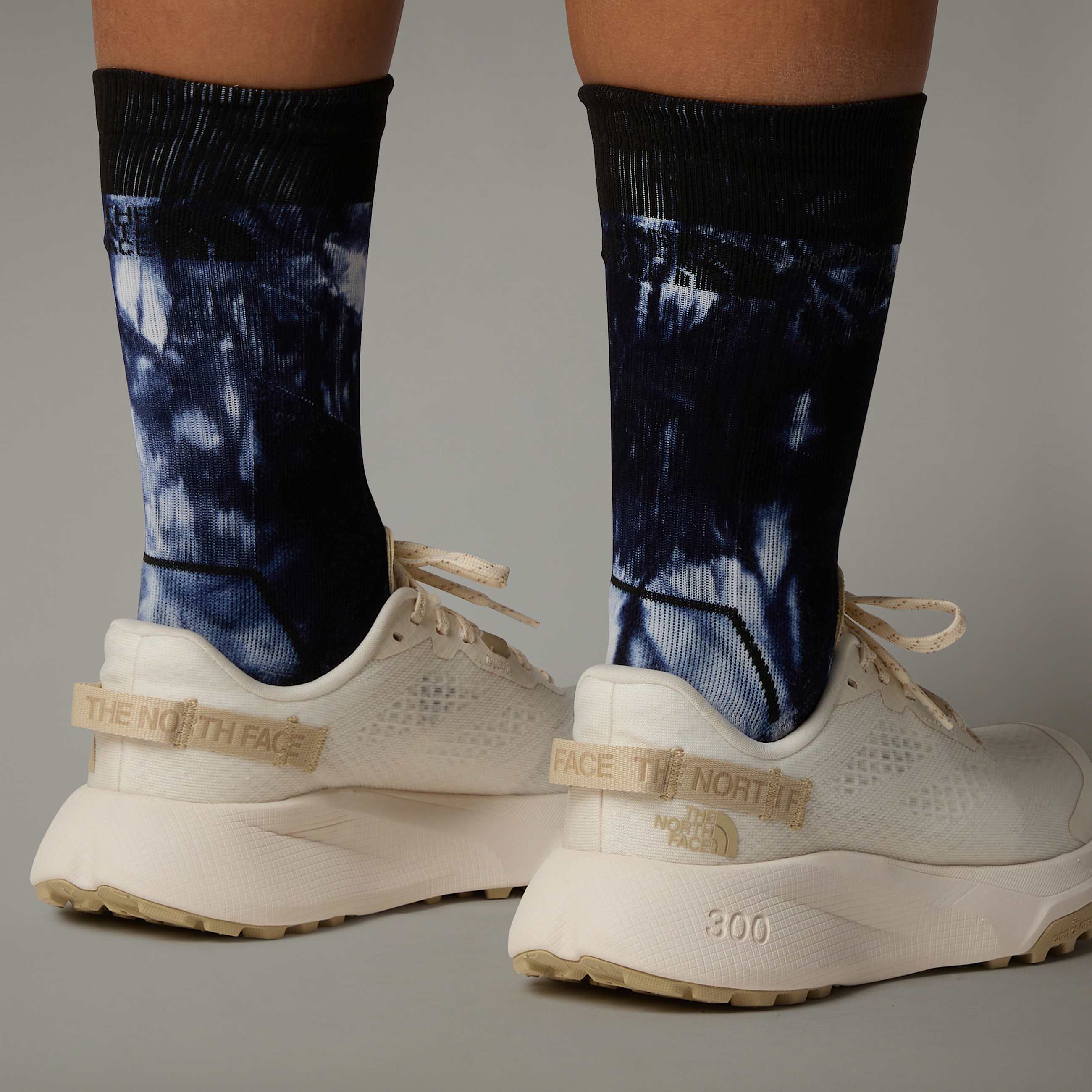 Womens Altamesa 300 Trail Running Shoes TNF ALT2