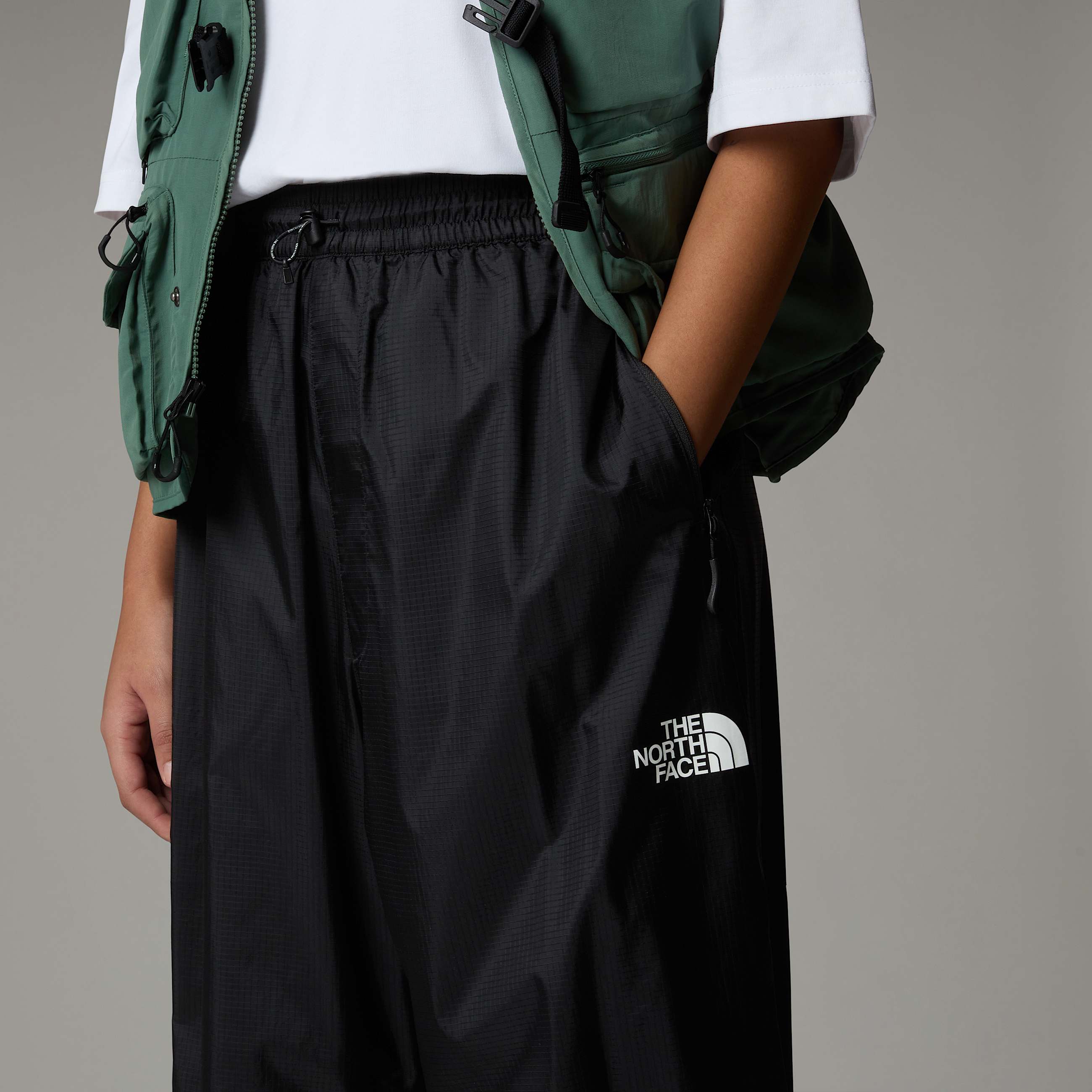 NSE Wind Track Loose Trousers Unisex TNF ALT14