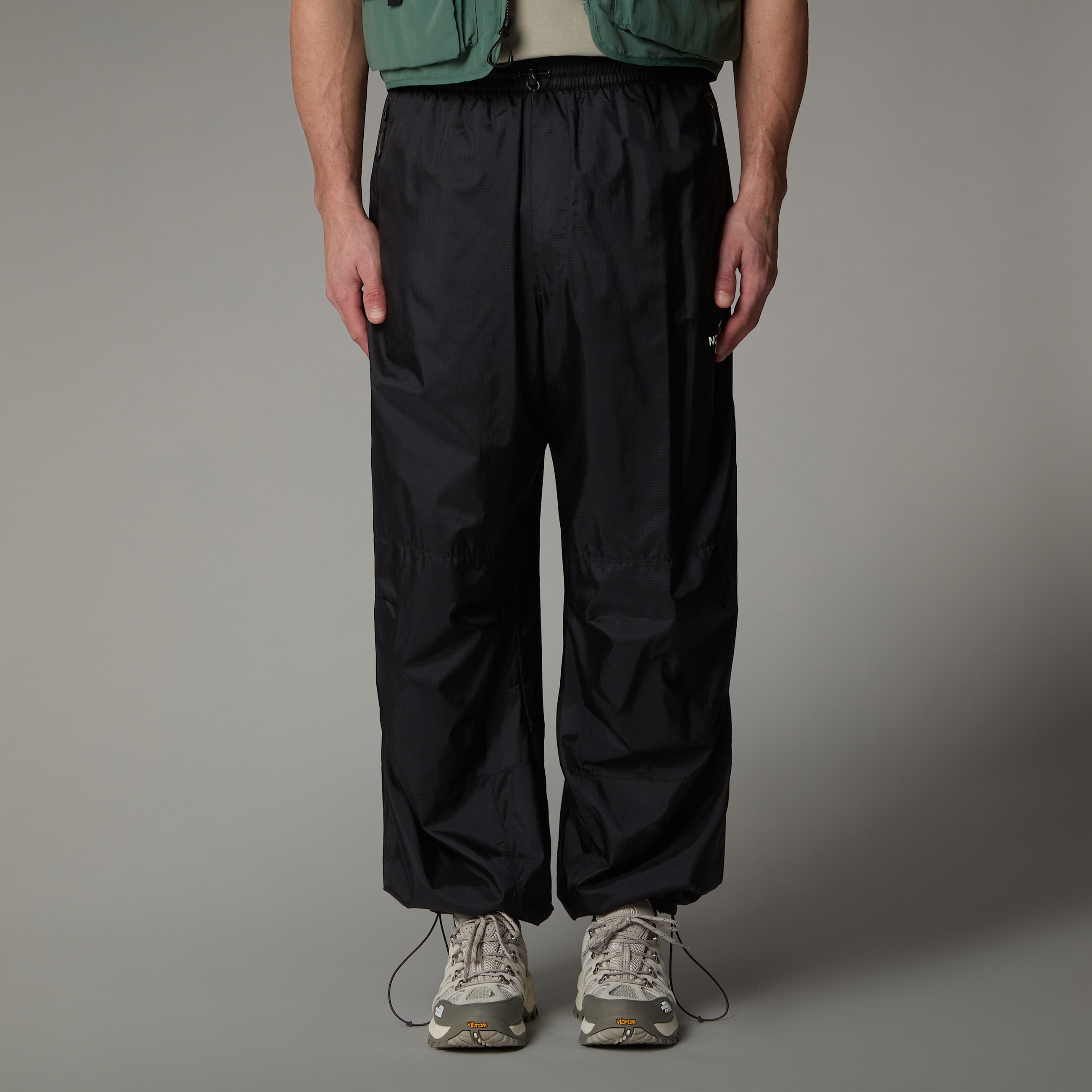 NSE Wind Track Loose Trousers Unisex TNF ALT2