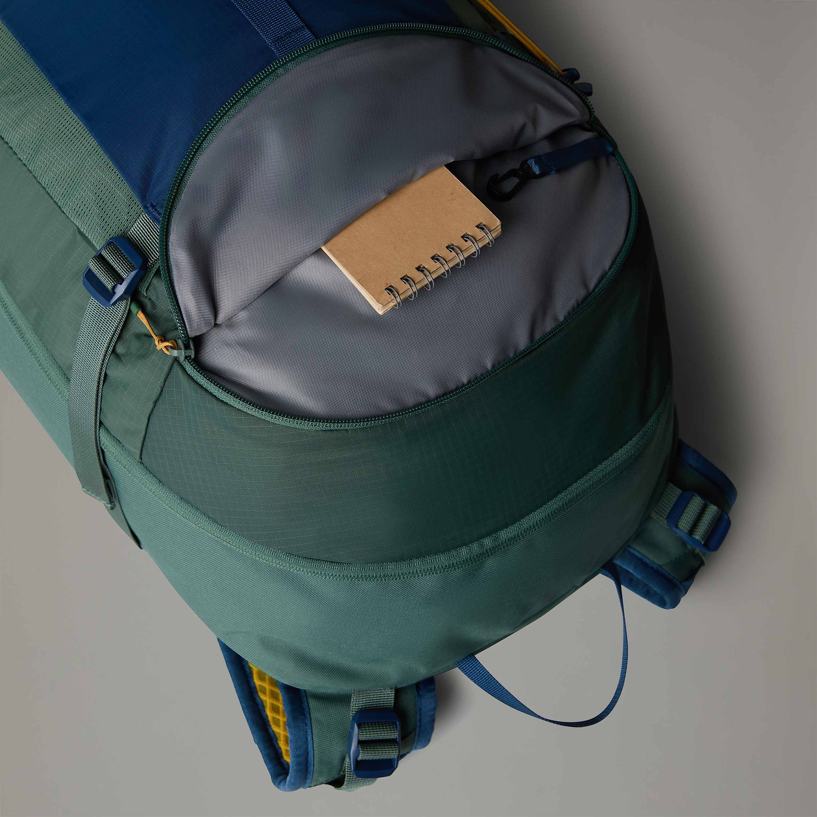 Basin Backpack 36L TNF Duck GreenShady Blue ALT5