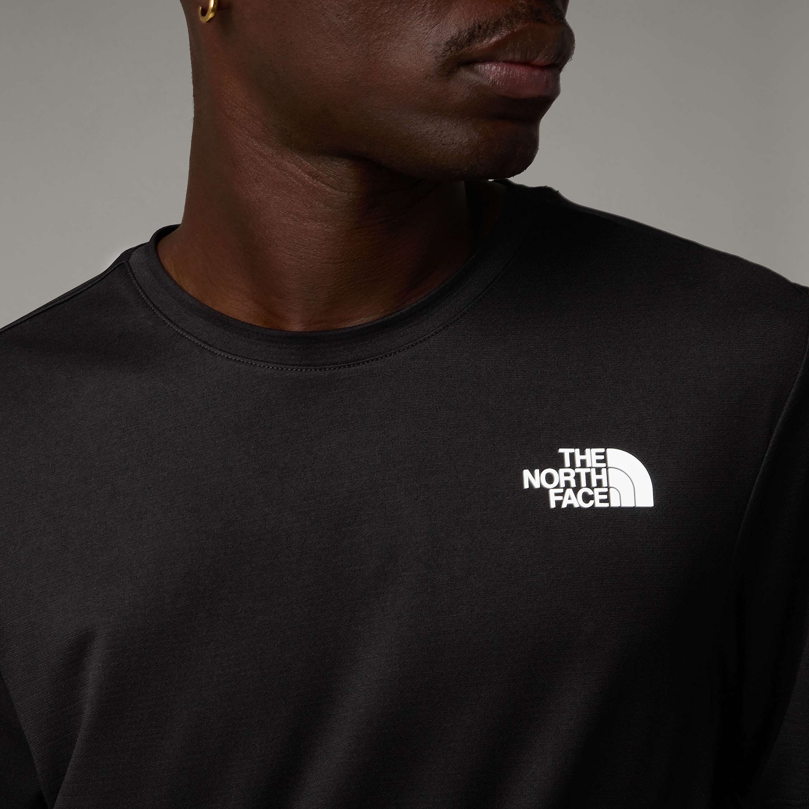 NSE 247 Box TShirt M TNF ALT5