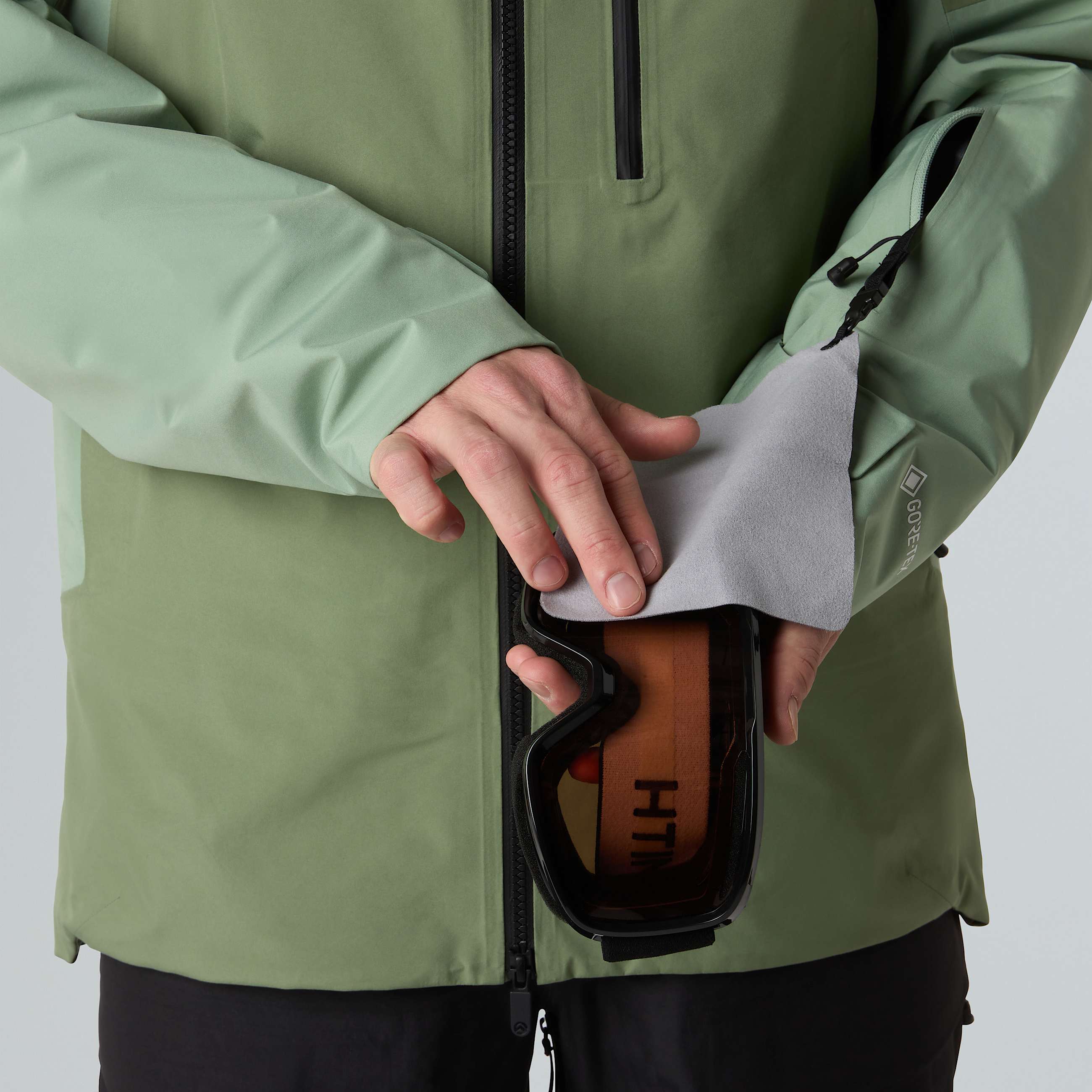 Mens Summit Eastwall GORETEX Jacket TNF ALT8