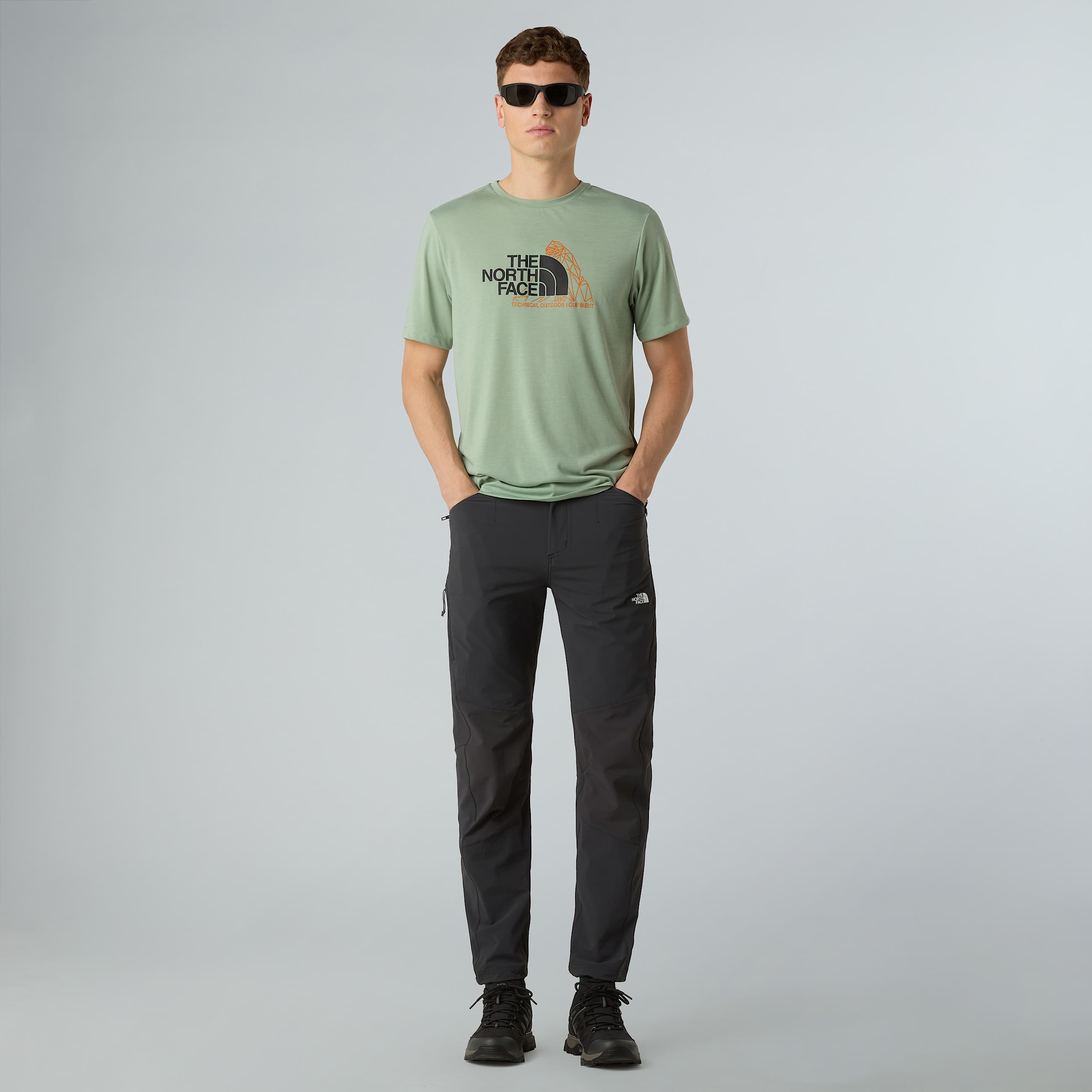 Foundation Mountain Graphic TShirt M TNF ALT1